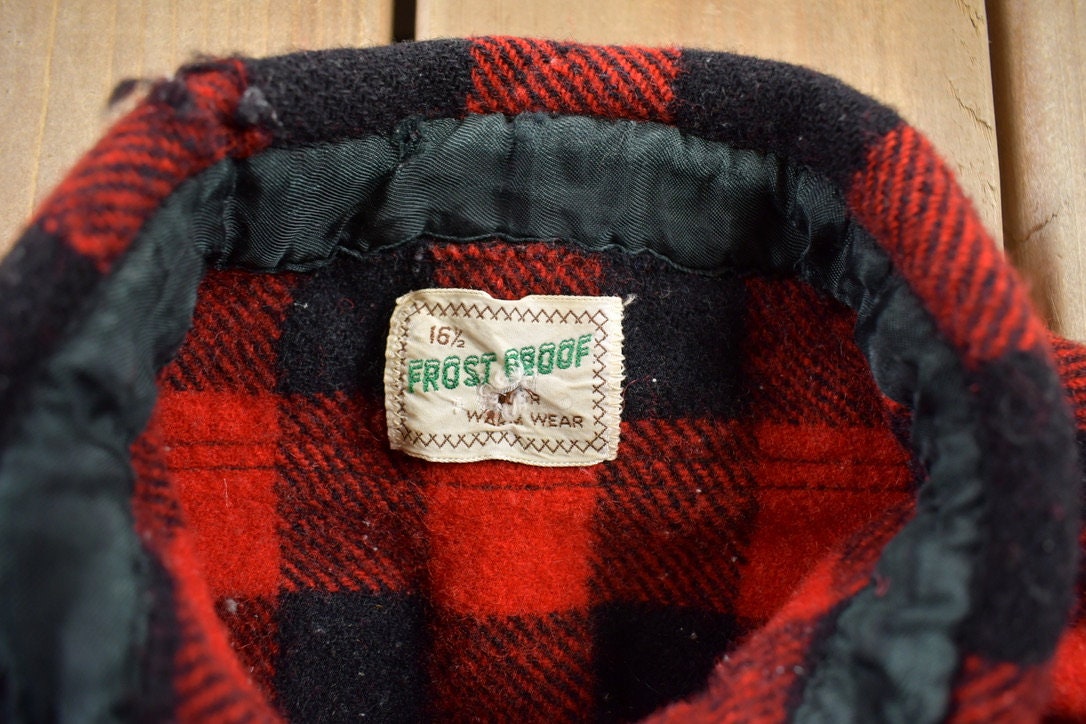 Vintage 1970s Frost Proof Buffalo Plaid Button Up Shirt / 1970s Button Up / Vintage Flannel / True Vintage