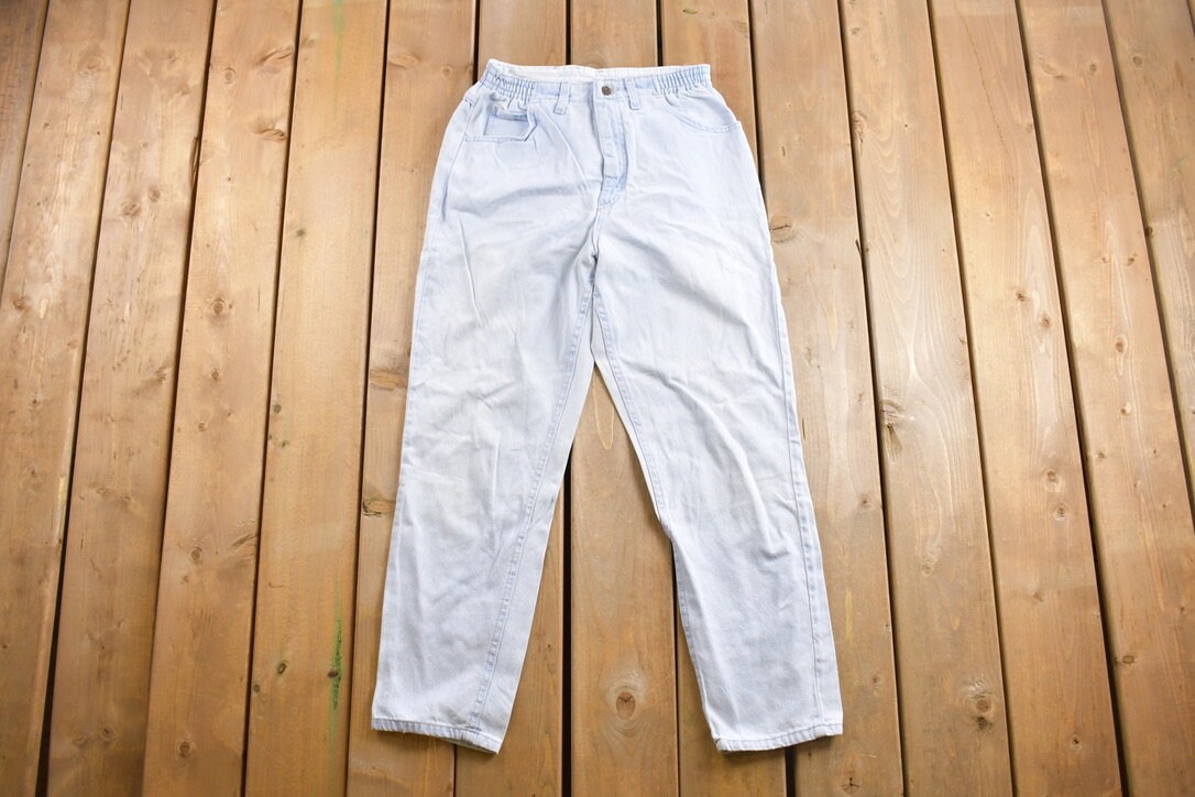 Vintage 1990s LEE Light Wash Tapered Mom Jeans