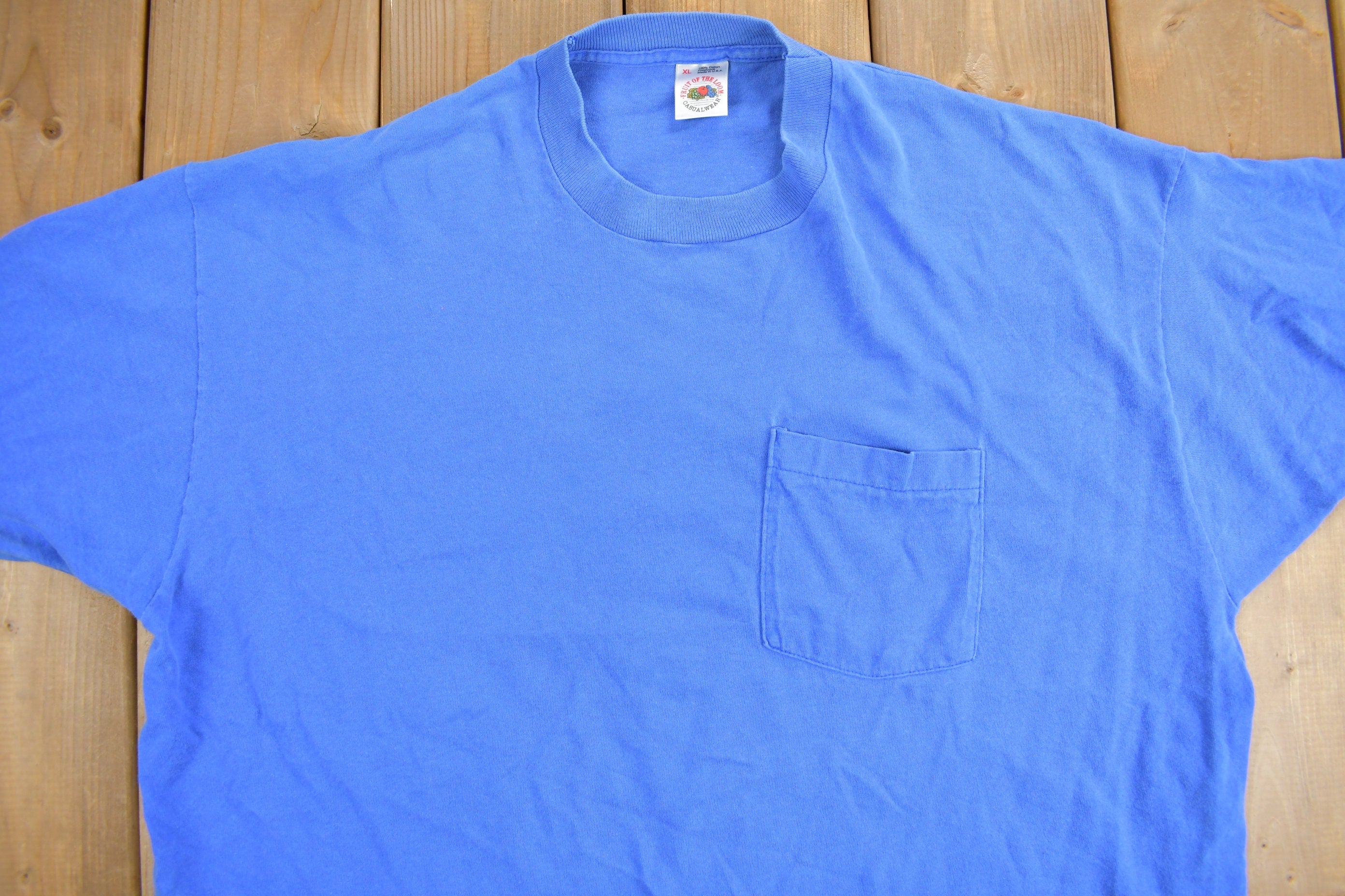 Vintage 1990s Blue Fruit of the Loom Blank Pocket T-Shirt