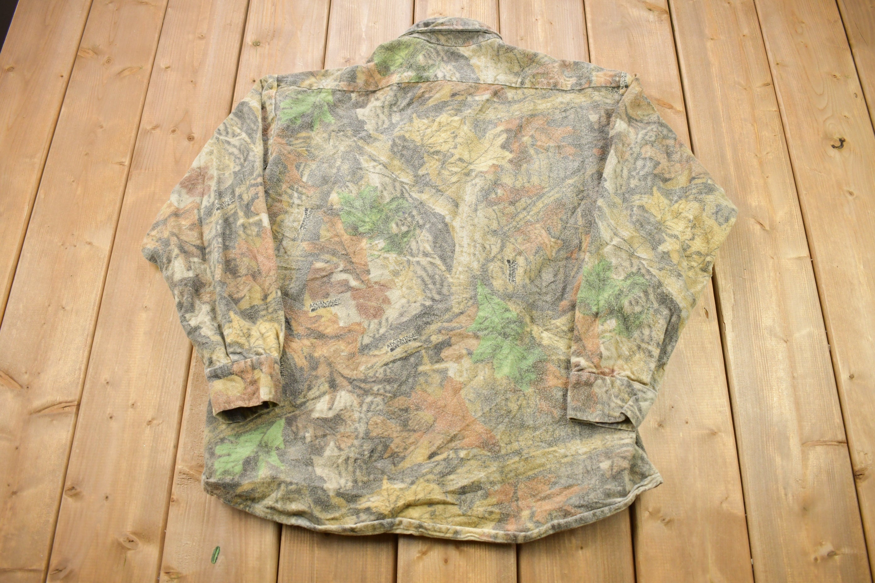 Vintage 1990s Hunting Tree Camo Button Up Shirt
