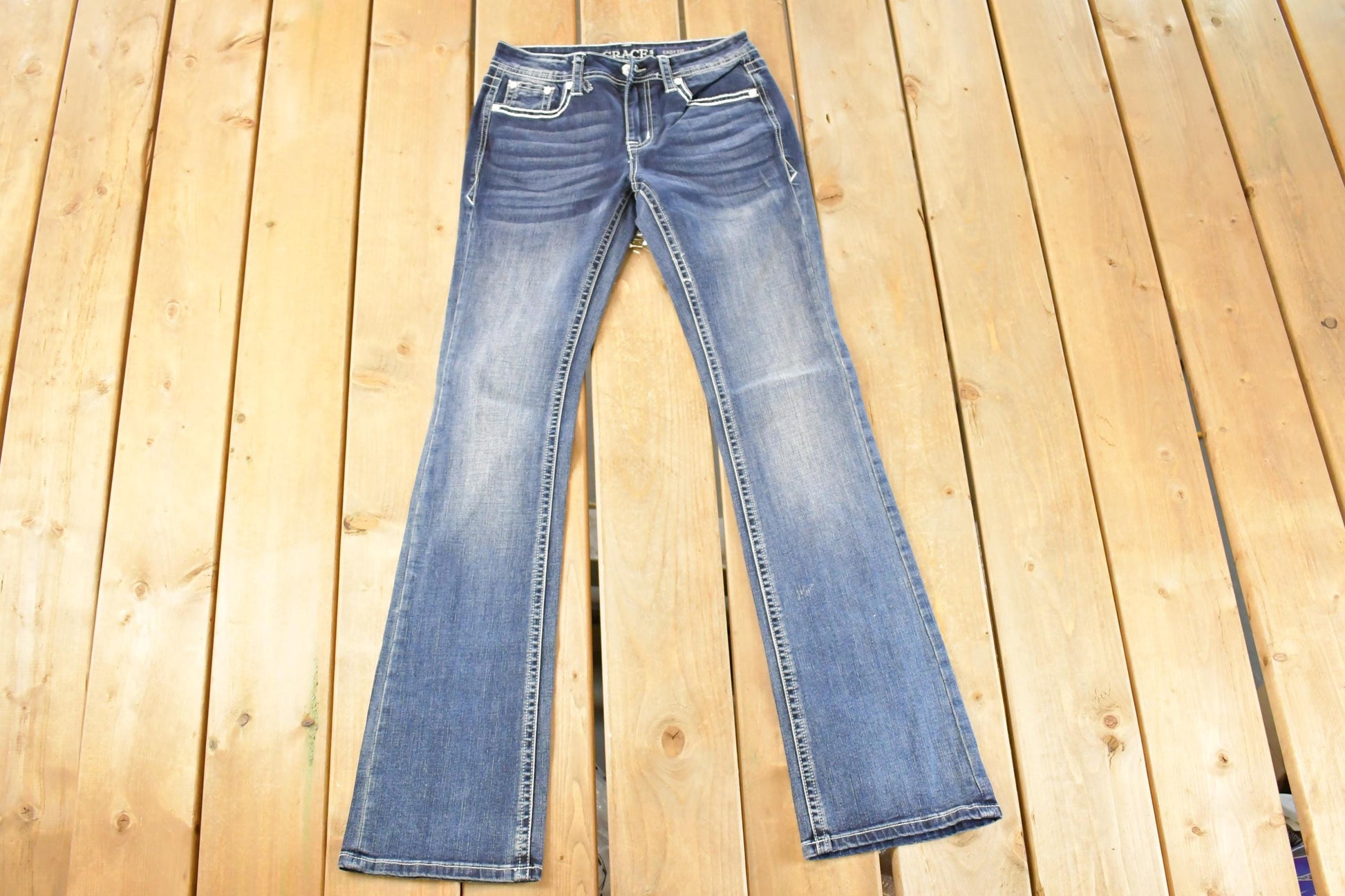 Vintage Deadstock Y2K Grace In LA Bedazzled Bootcut Low Rise Jeans Women's Size 26 x 31