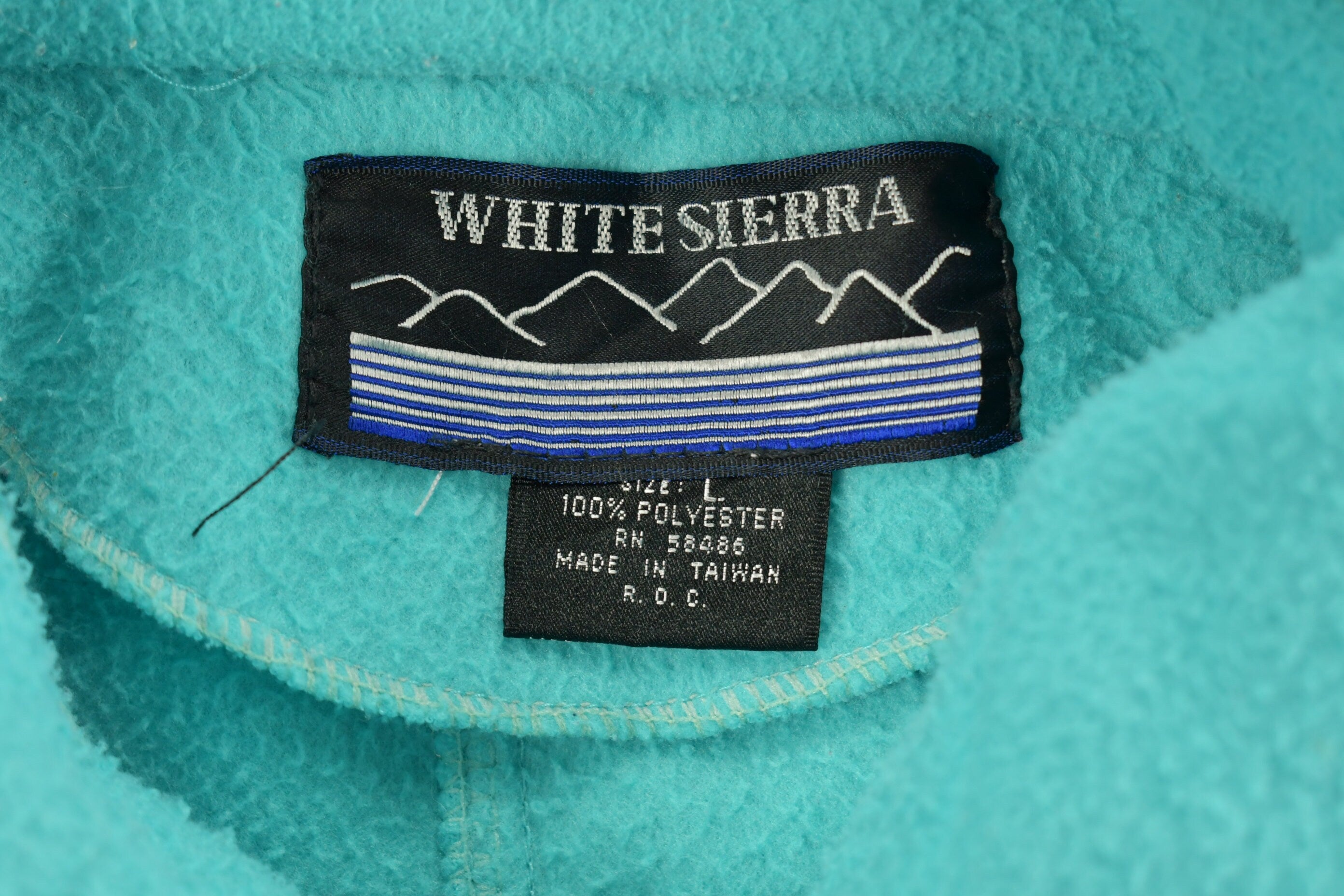 Vintage 1990s White Sierra Full Zip Up Fleece Sweater