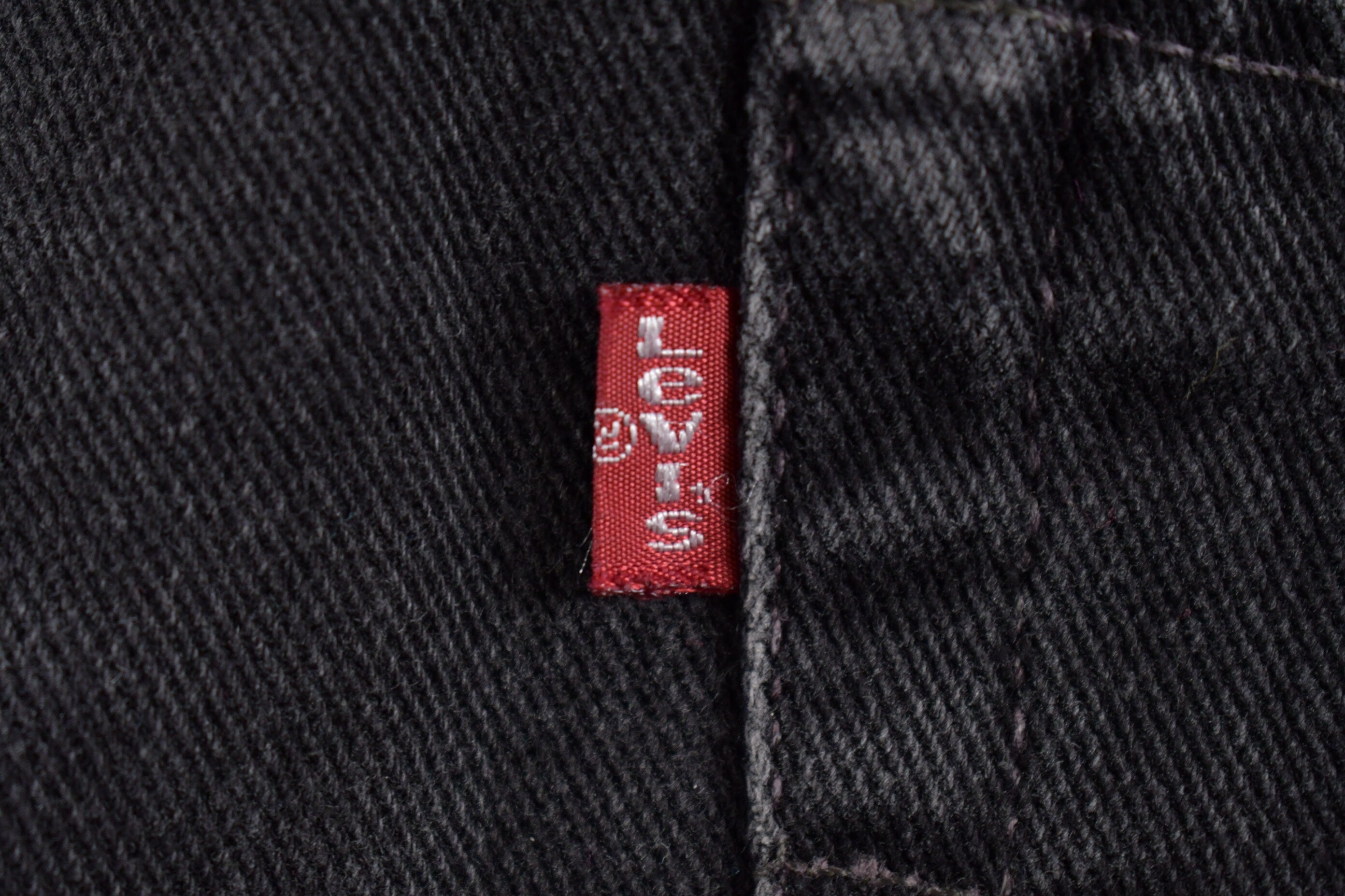 Vintage 1990s Levi's 505 Red Tab Relaxed Fit Jeans Size 33 x 29