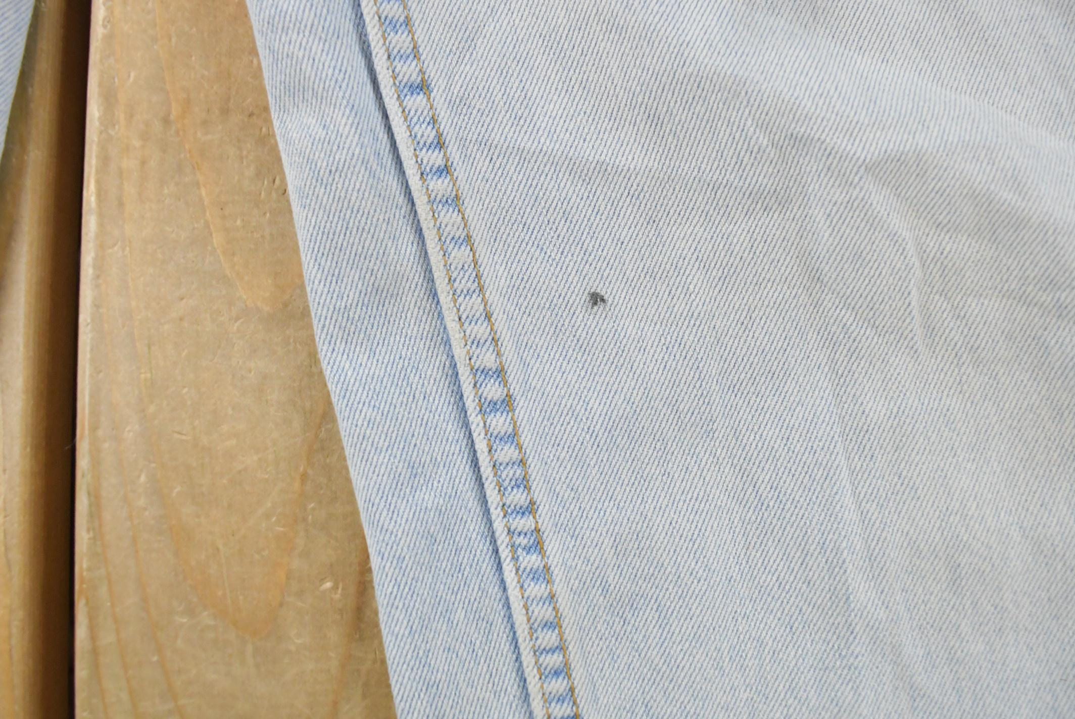 Vintage 1990s Levi's 565 Loose Wide Leg Denim Jeans Women's 28 x 31 / Light Wash / Vintage Denim / Made In USA / 90s Levi's / Distressed