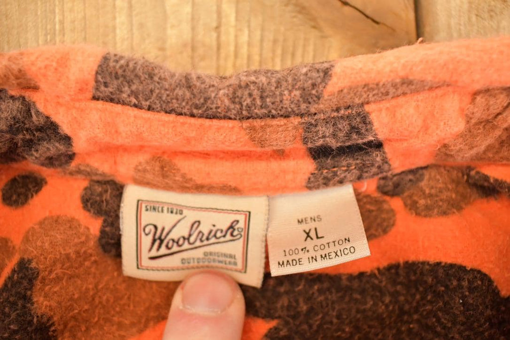 Vintage 1990s Woolrich Orange Camo Button Up Flannel Shirt Men's L