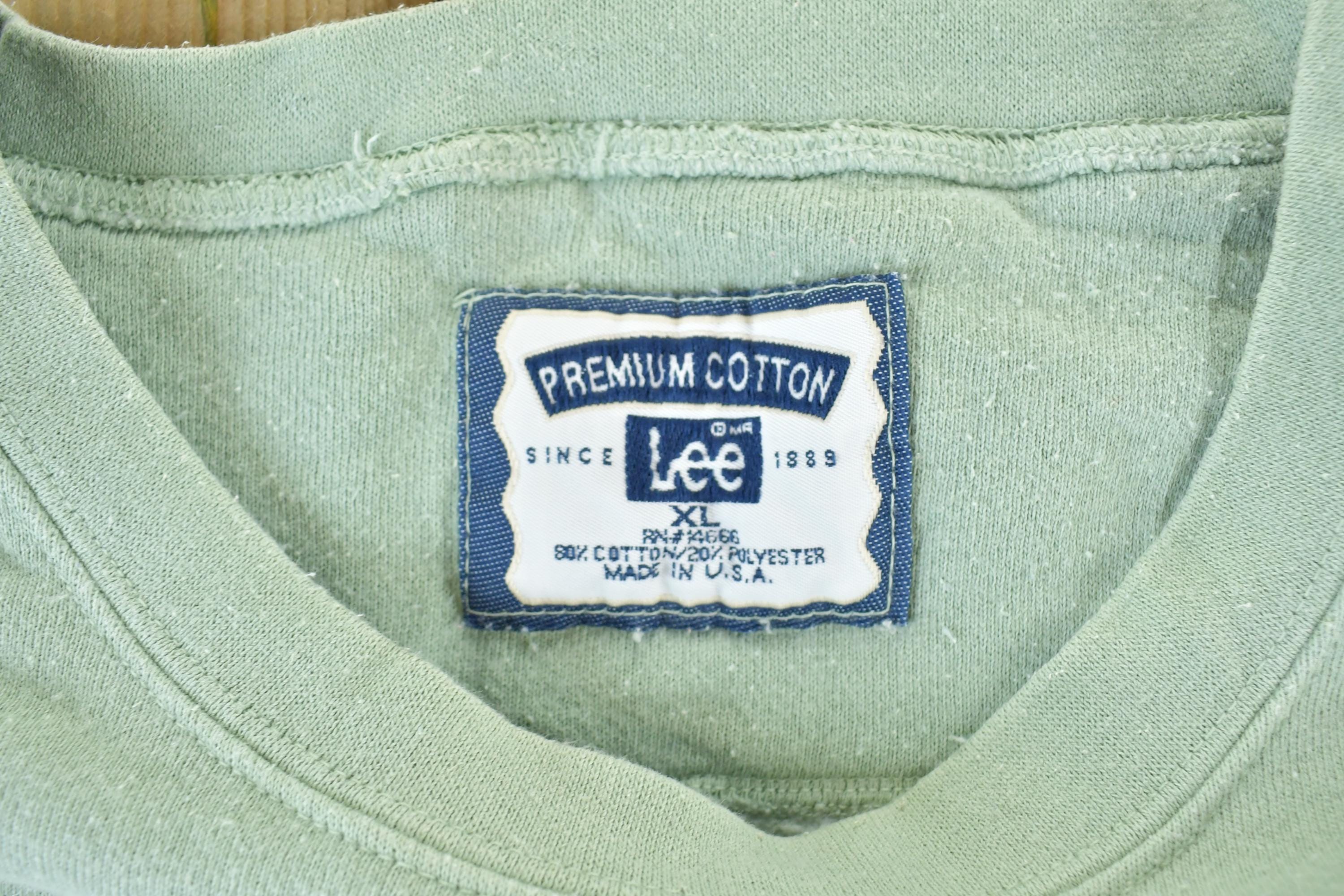 Vintage 1990s Celebration Lee Premium Cotton Crewneck Sweatshirt Made In USA