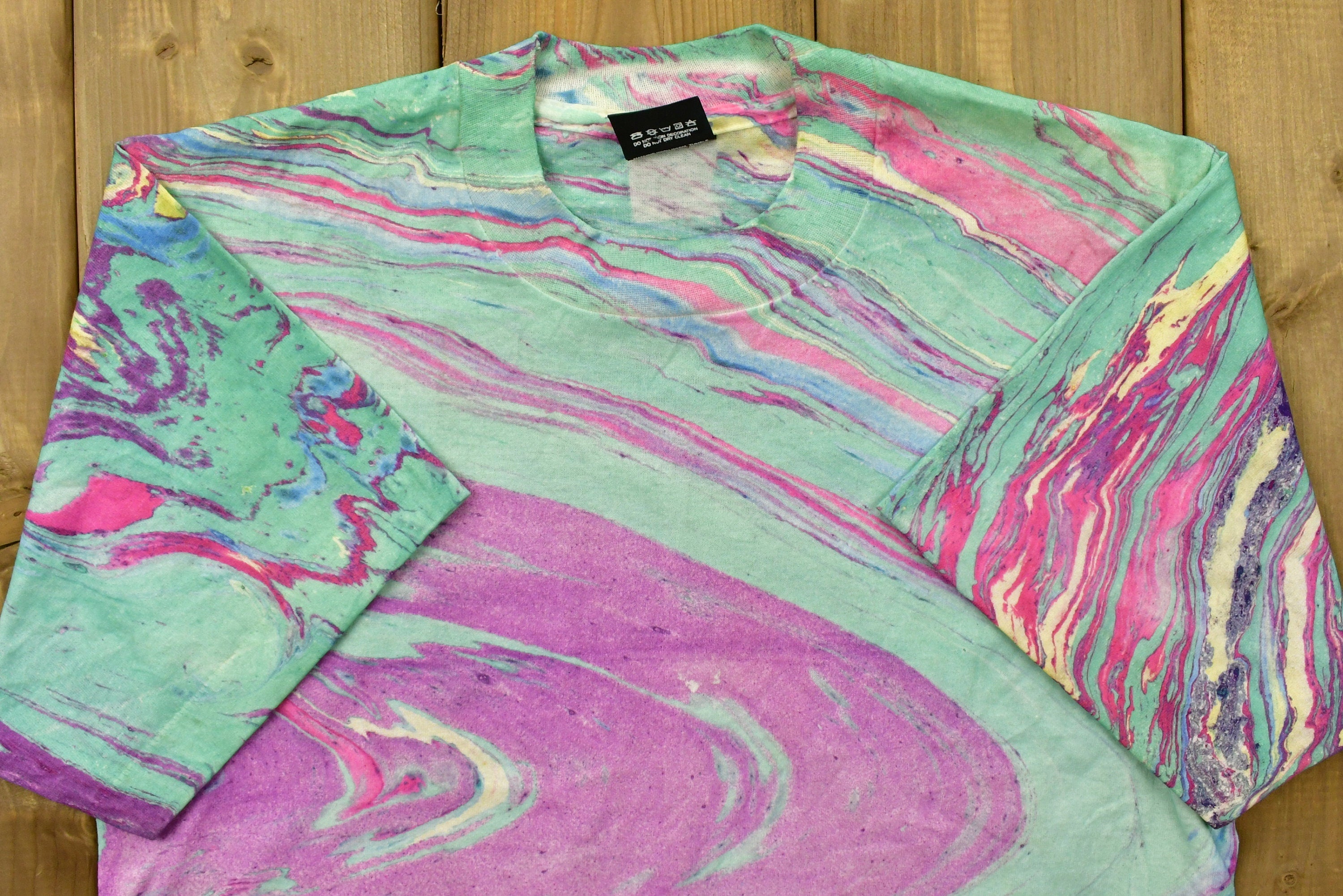 Vintage 90's All Over Marble Print T-Shirt