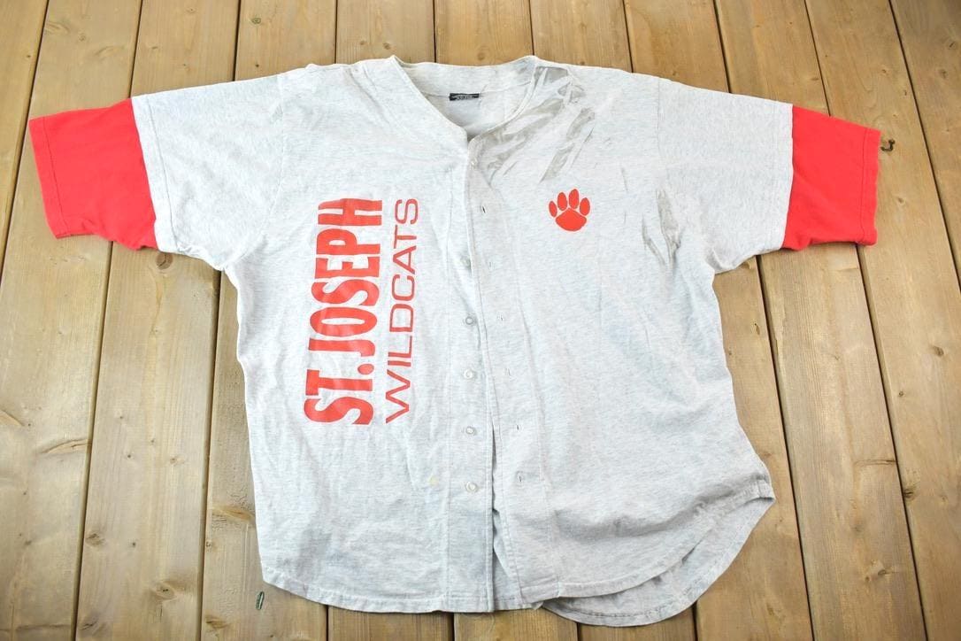 Vintage 1990s St Josephs Wildcats Baseball Style Signal Sports Button Up Souvenir Single Stitch Graphic Print T-Shirt Made In USA