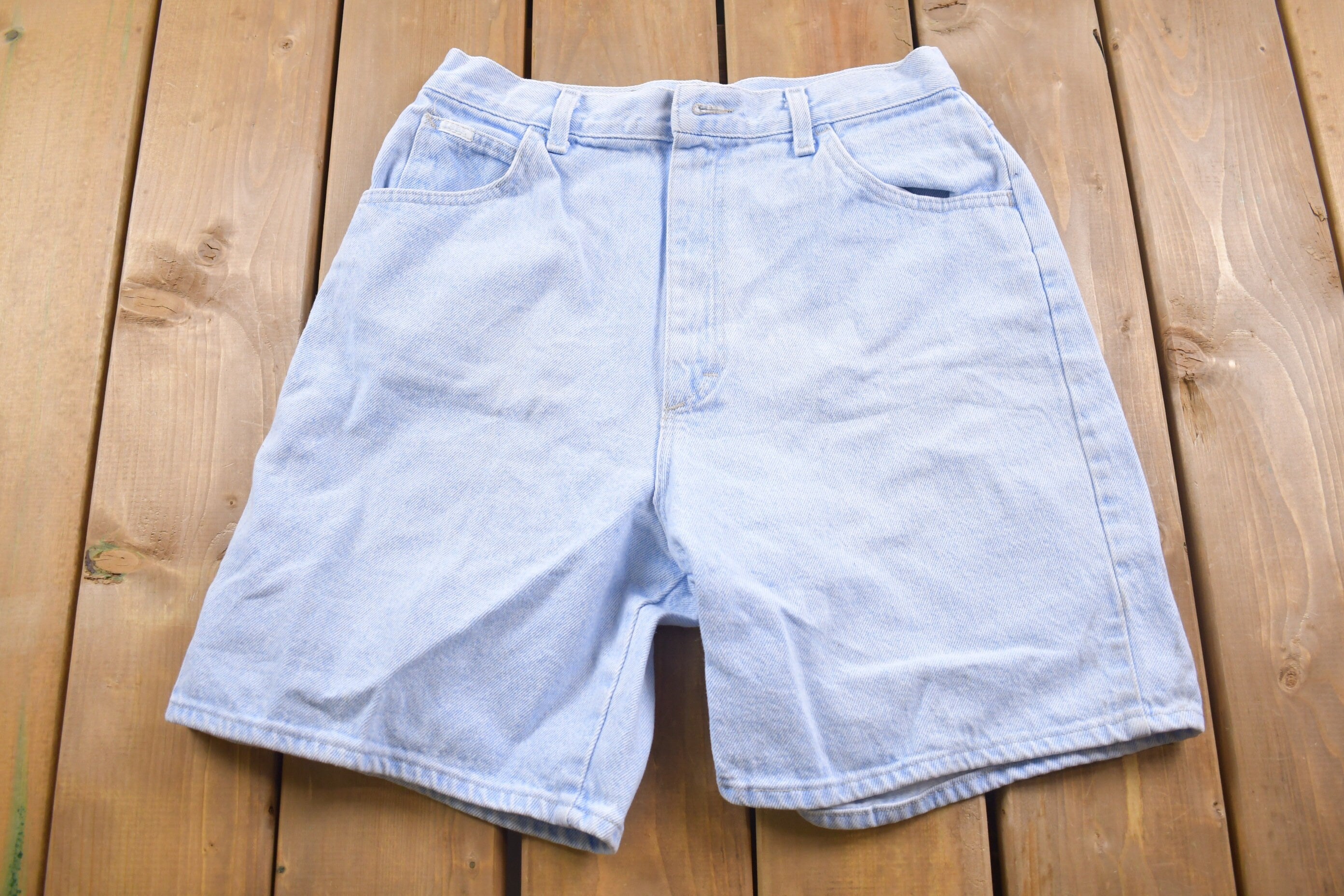 Vintage 1990s Lee Light Wash High Waisted Jean Shorts 30 x 7