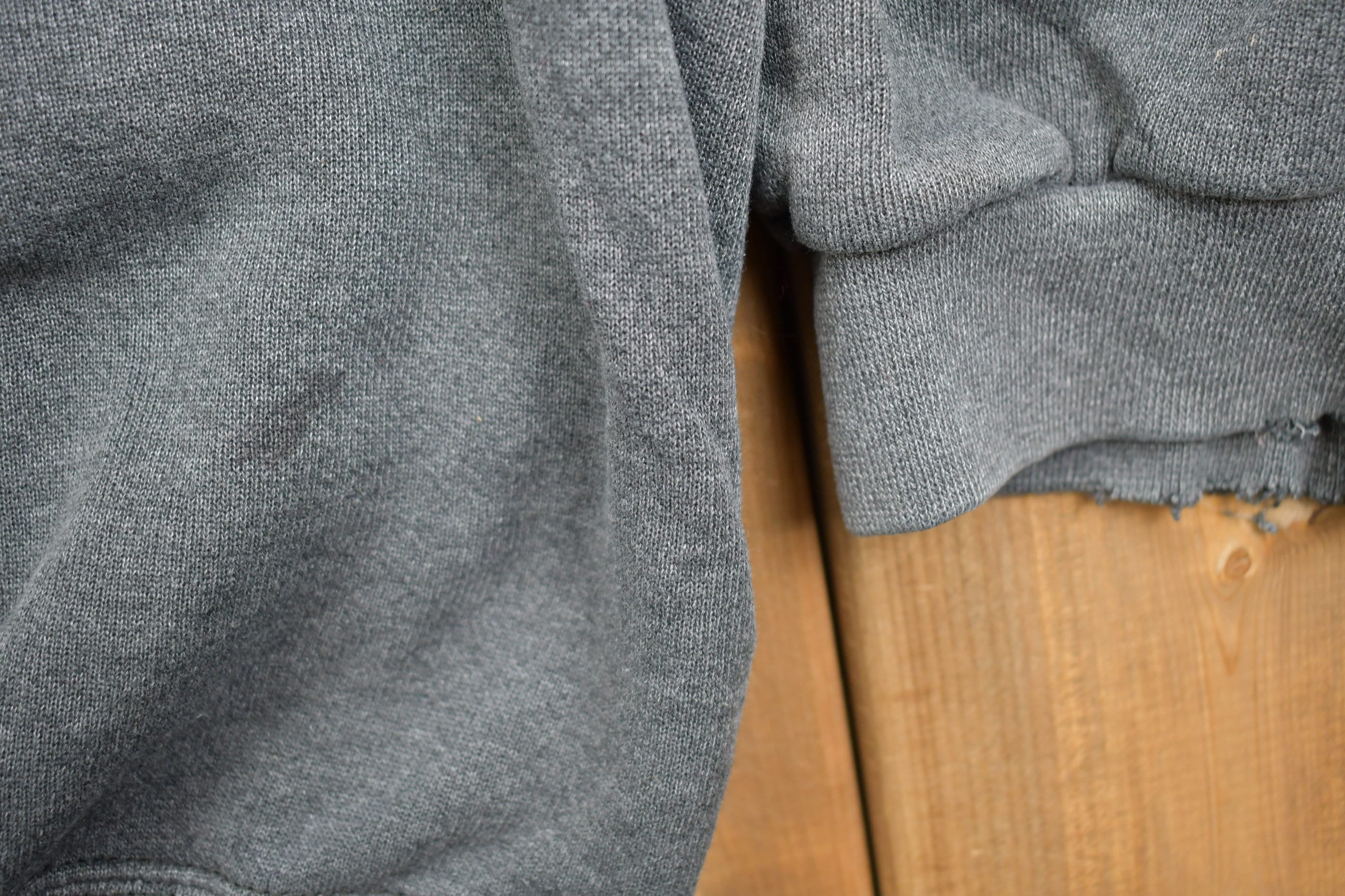Vintage 1990s Wolf Mountain Outpost Crewneck