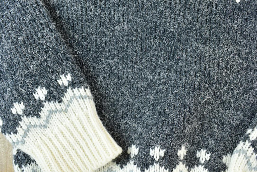 Vintage 1990s Mayo Wenty Wool Blend Knit Crewneck Sweater