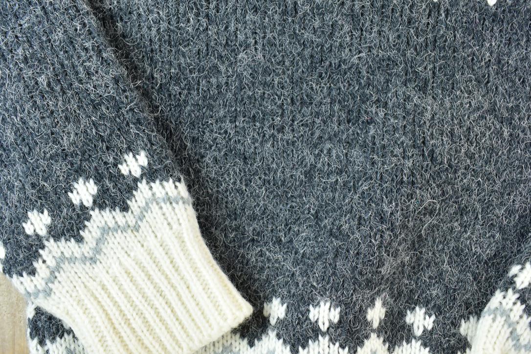 Vintage 1990s Mayo Wenty Wool Blend Knit Crewneck Sweater