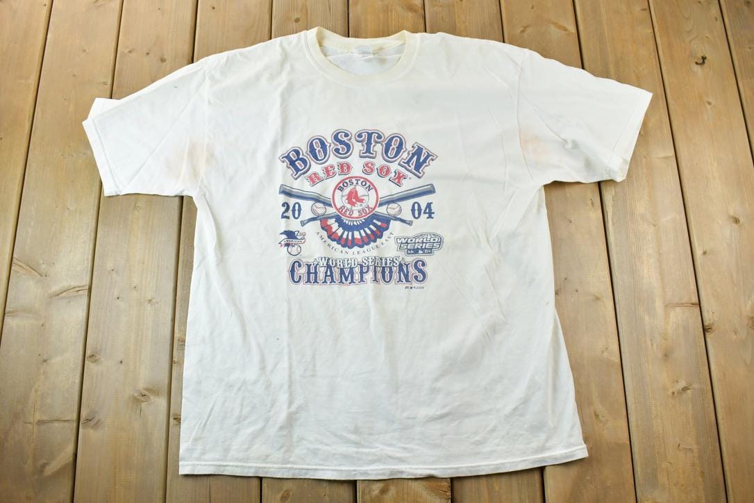 Vintage 2004 Boston Red Sox World Series Champions MLB Graphic T-Shirt