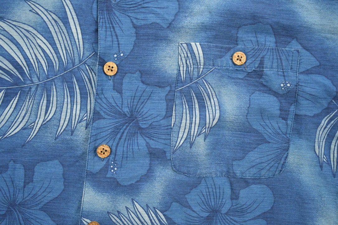 Vintage 1990s St Johns Bay Hawaiian Themed Button Up Shirt