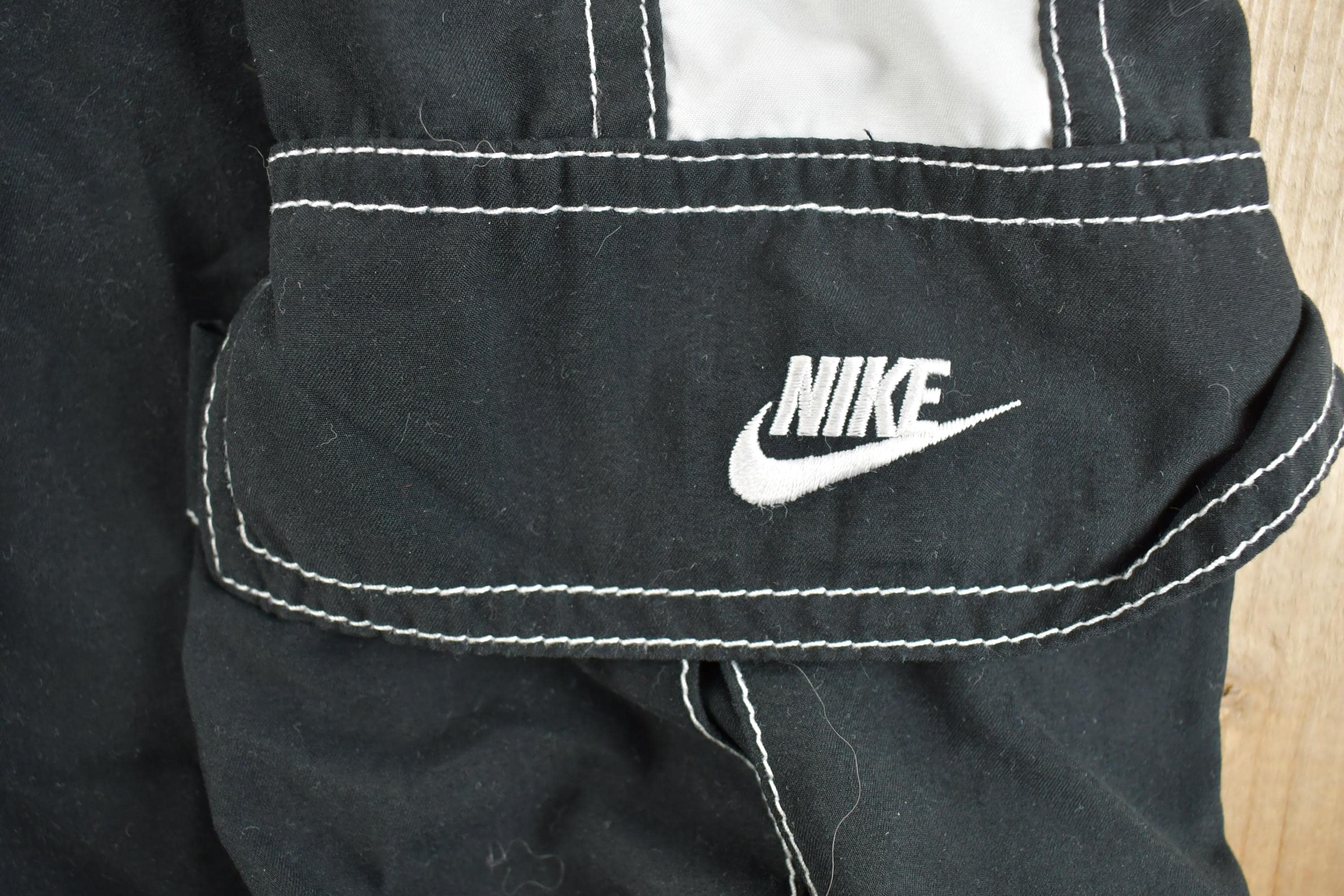 Vintage Crazy Y2K Nike Text Logo Cargo Swim Shorts 1990s Shorts Size L
