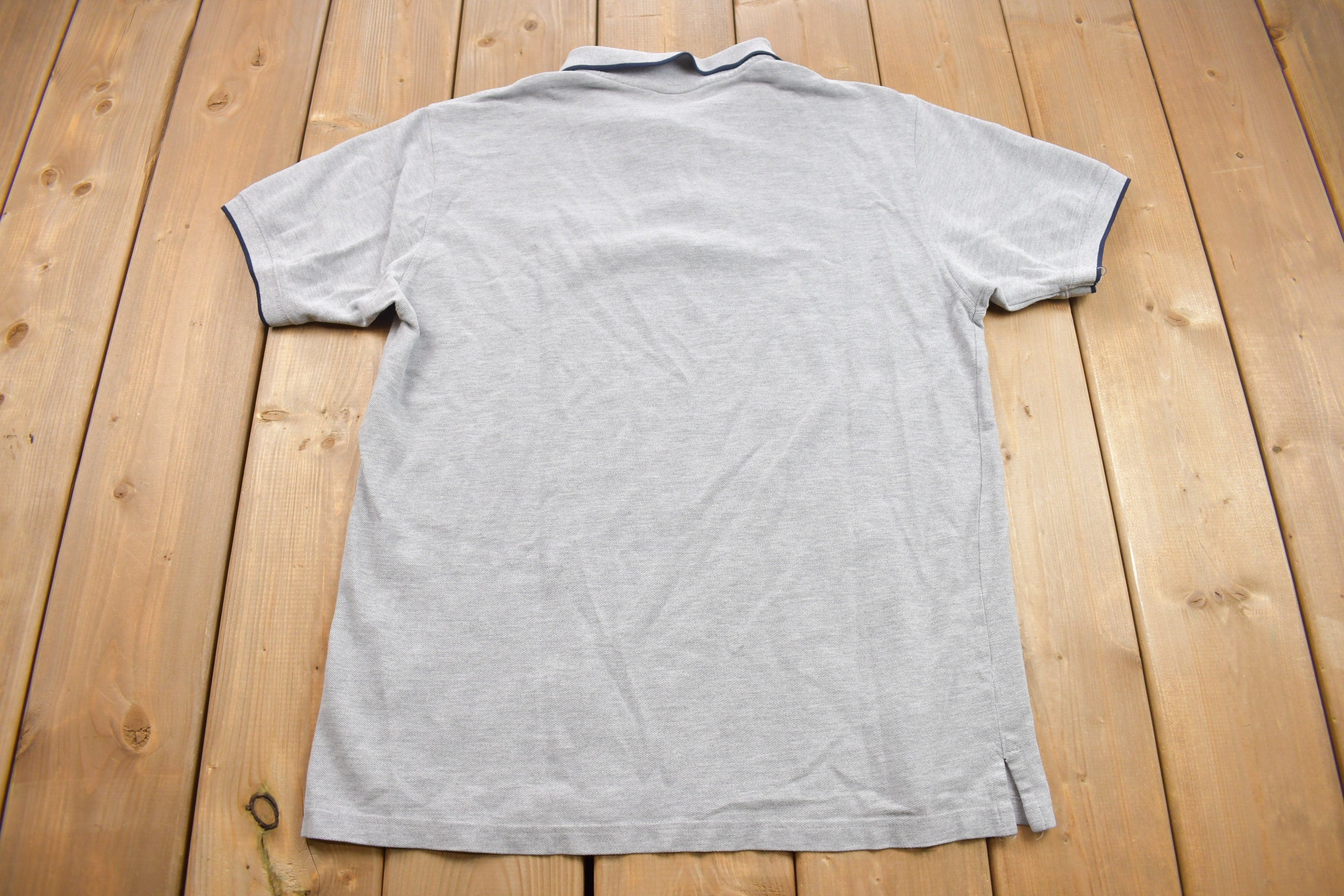 Vintage 1990s Disney Winnie the Pooh Tigger Collared T-Shirt