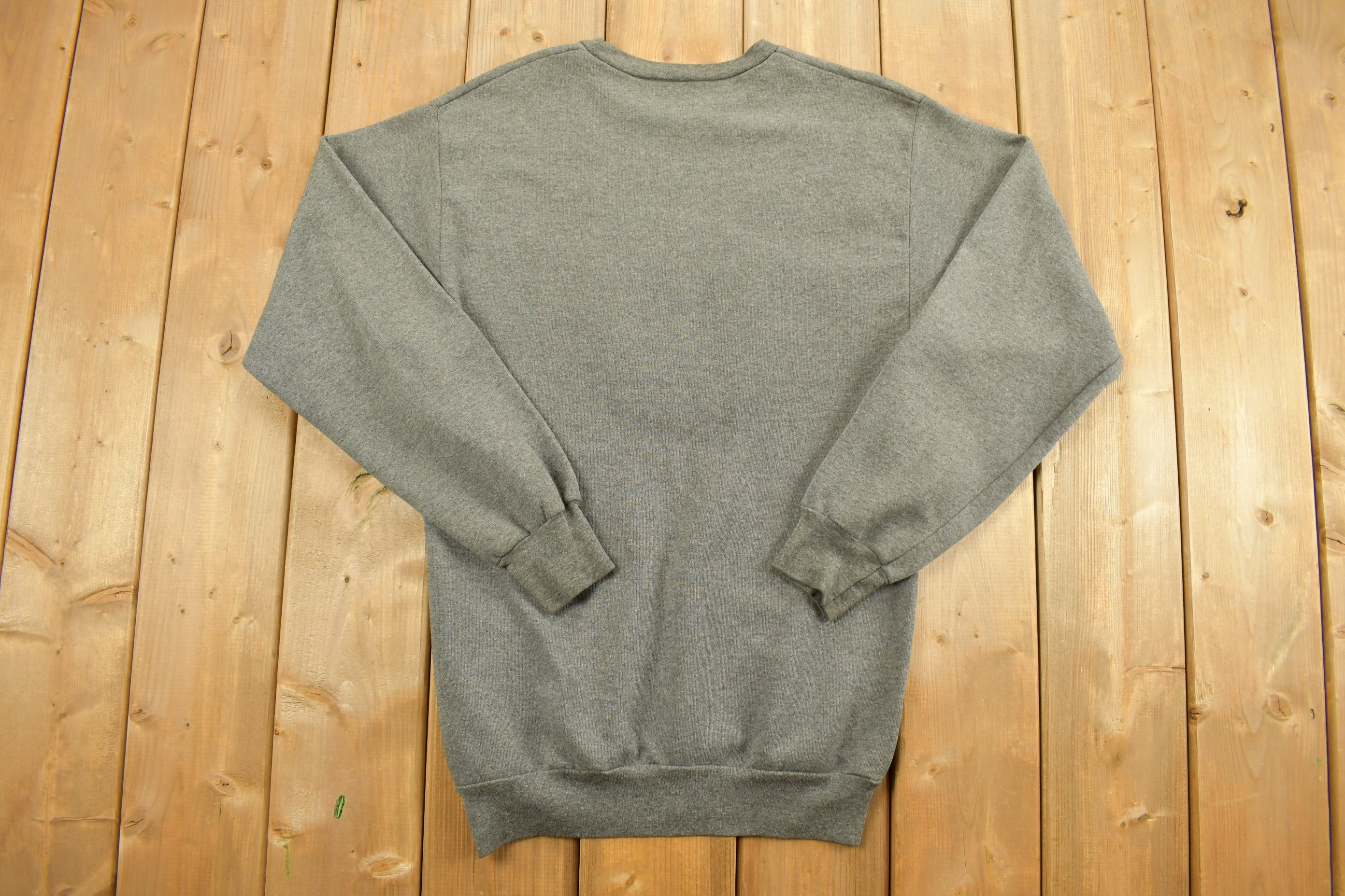 Vintage 1990s United States Washington Embroidered Crewneck  Travel Sweatshirt  Pullover Sweatshirt  Tourist Sweater