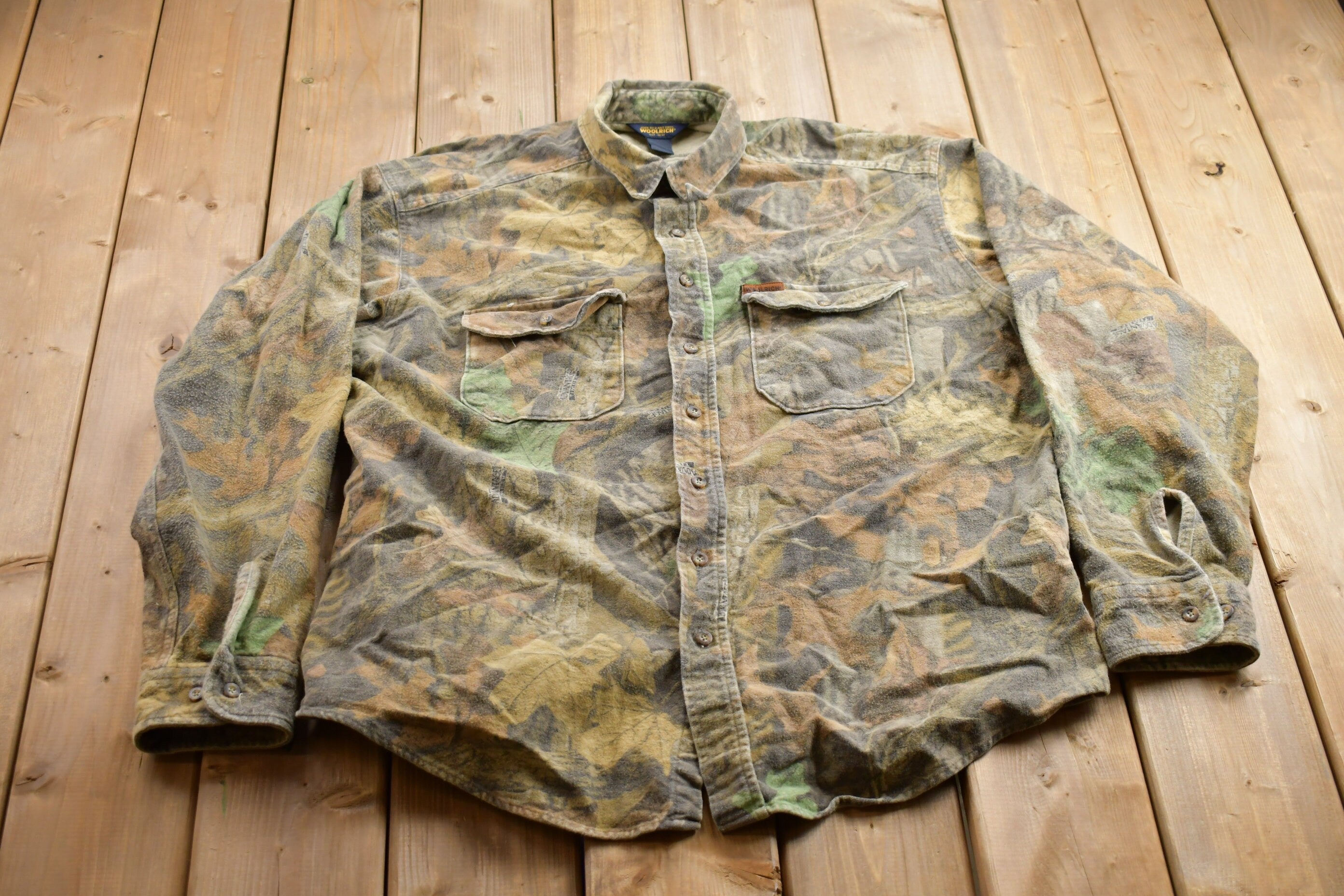 Vintage 1990s Woolrich Advantage Hunting Camo Button Up Shirt