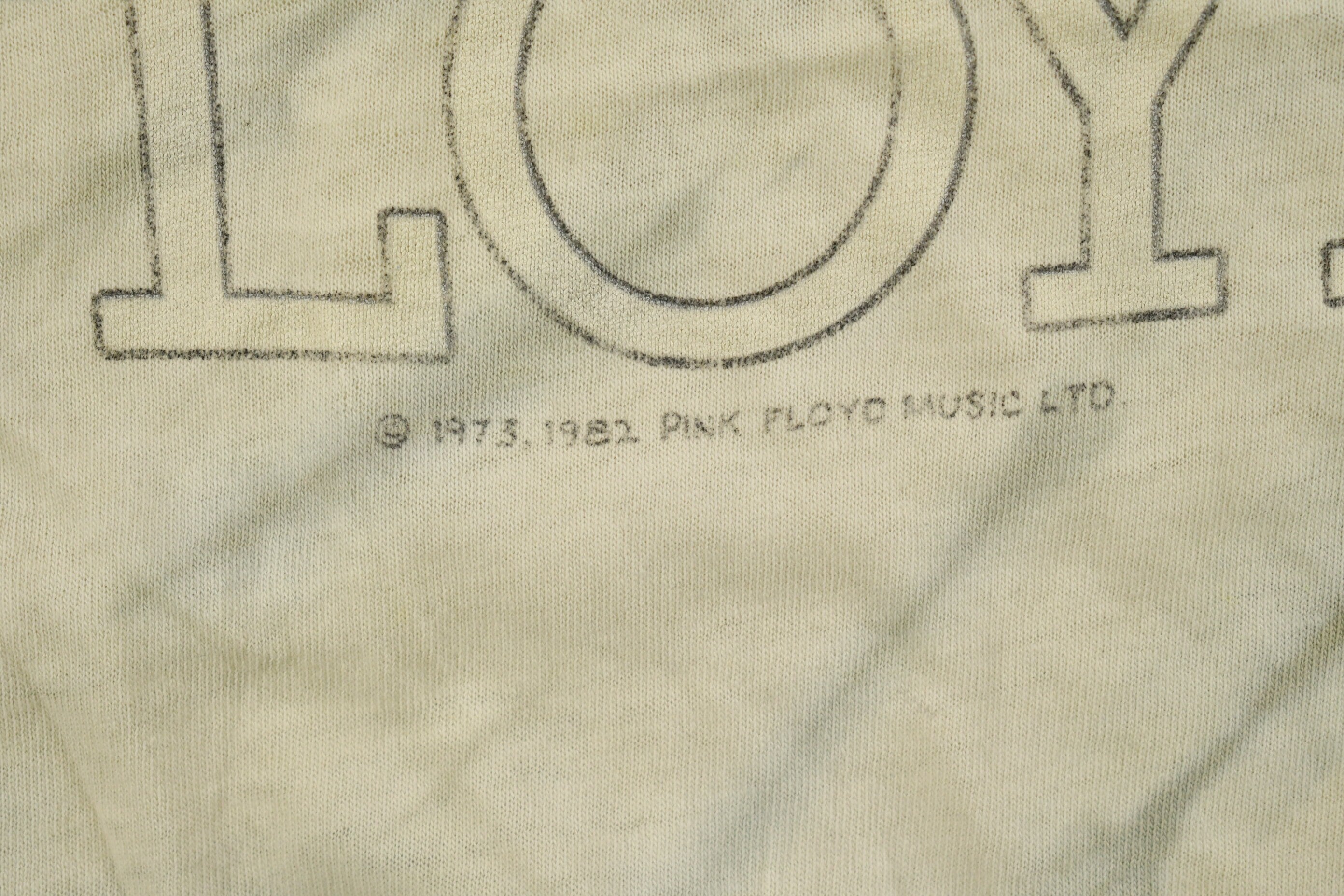 Vintage 1982 Pink Floyd Dark Side Of The Moon Tie Dye Thrashed Band T-Shirt