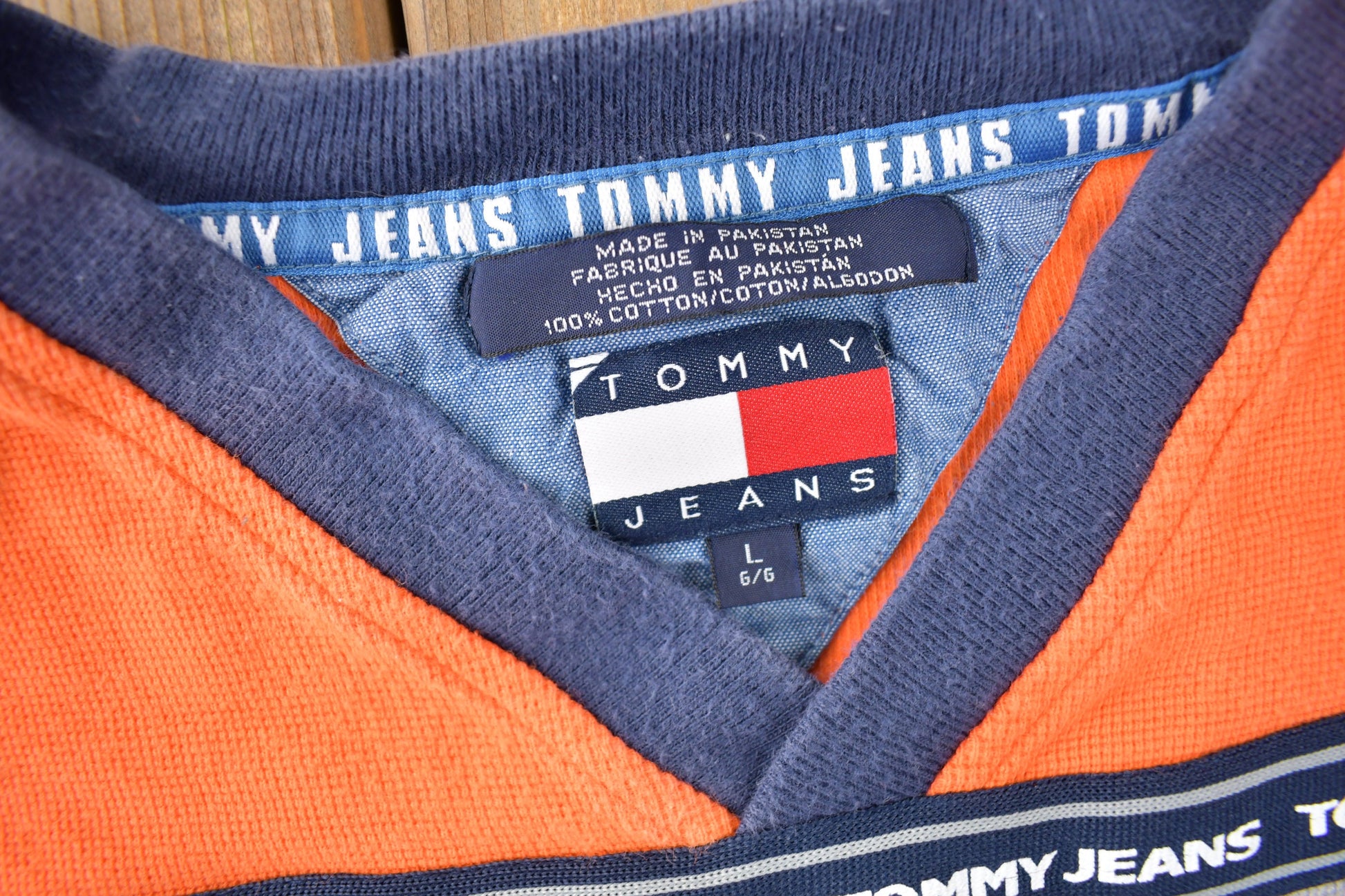 Vintage 1990s Tommy Hilfiger Tommy Jeans Heavy Weight V Neck Shirt Size L