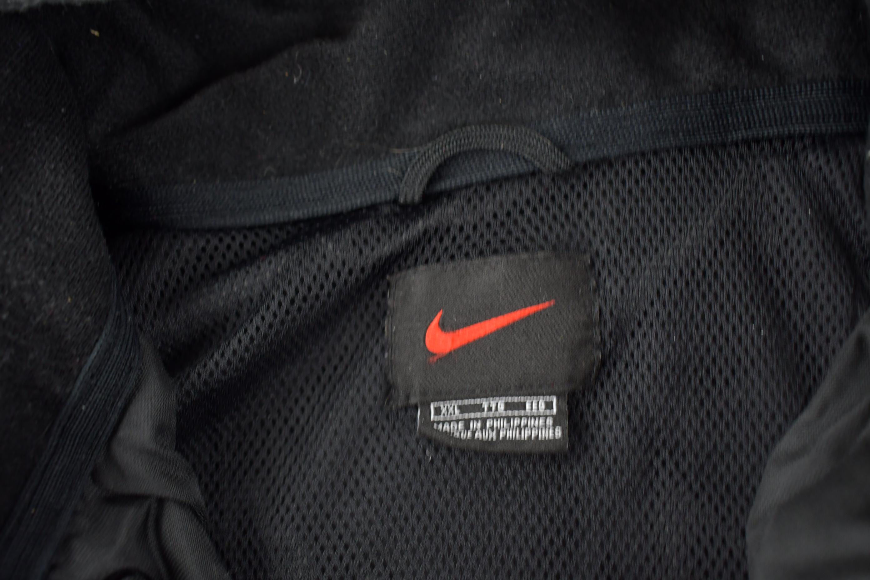 Vintage 1990s Black Nike Mini Swoosh Hooded Windbreaker Jacket Size XXL