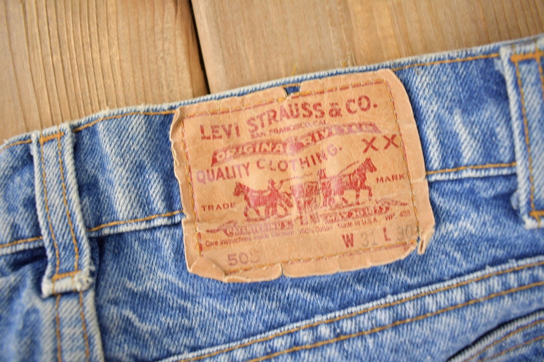 Vintage 1990s Levi's 505 Orange Tab Jeans Size 31 x 30 Made In USA