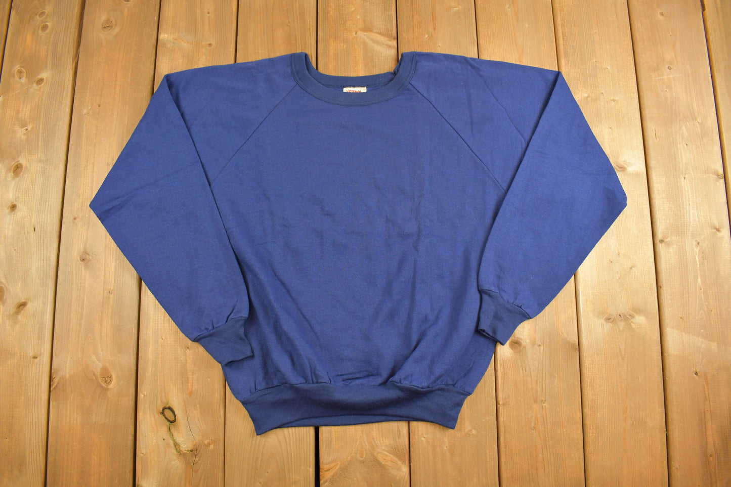 Vintage 1980s Blank Blue Stag Crewneck Sweatshirt / 80s Crewneck / Made In Canada / Essential / 80s Blank / Raglan Sleeve Crewneck