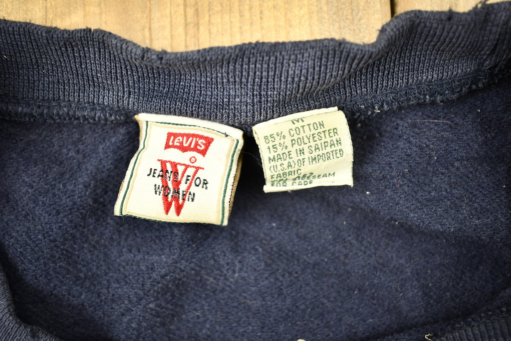 Vintage 1990s Levi's Women's Embroidered Crewneck Sweatshirt