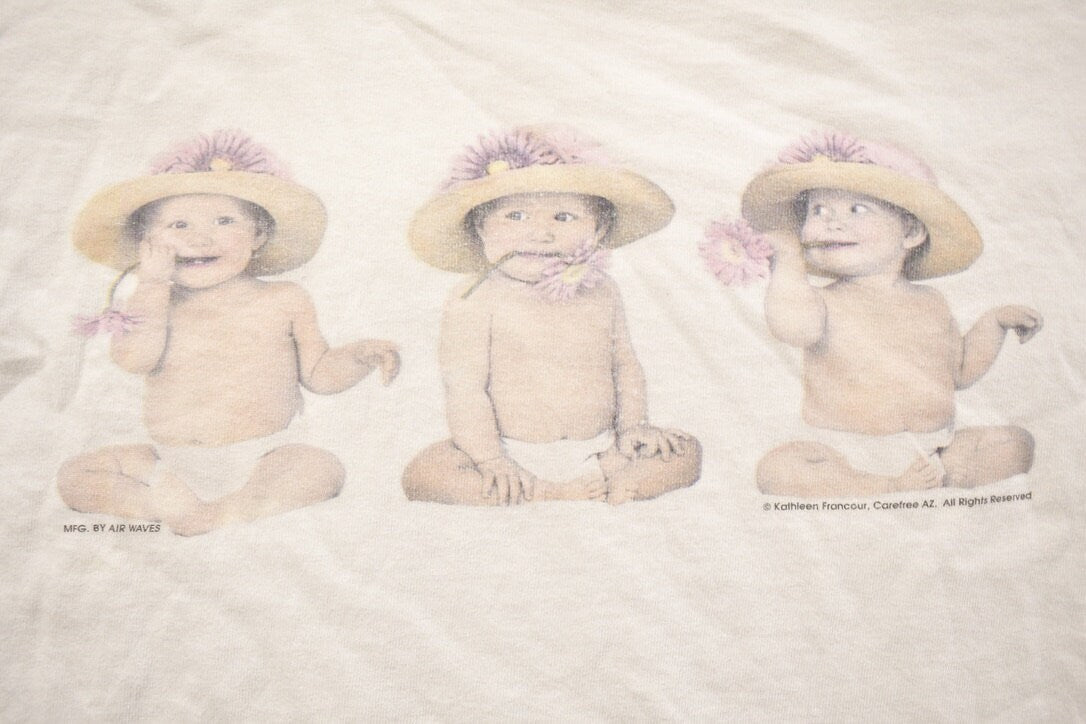 Vintage 1990s Flower Baby Themed Graphic T Shirt
