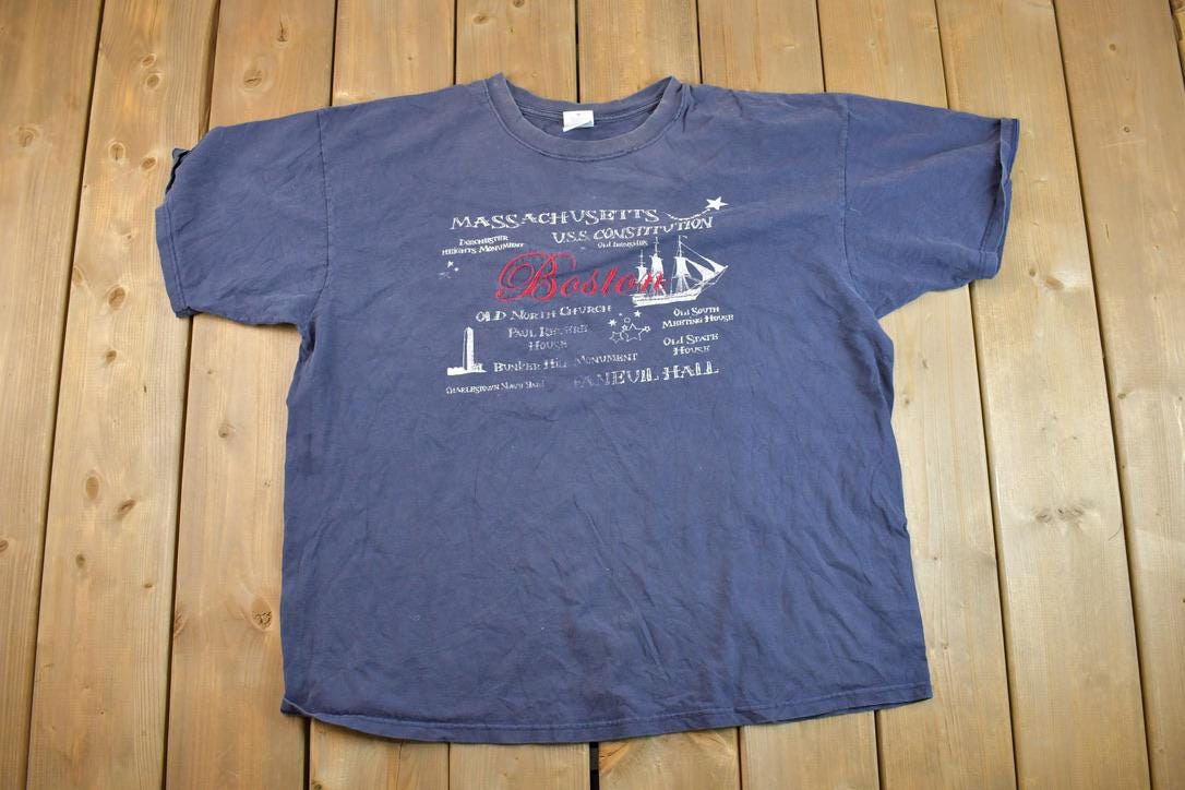 Vintage 1990s Boston Massachusetts Souvenir T-Shirt