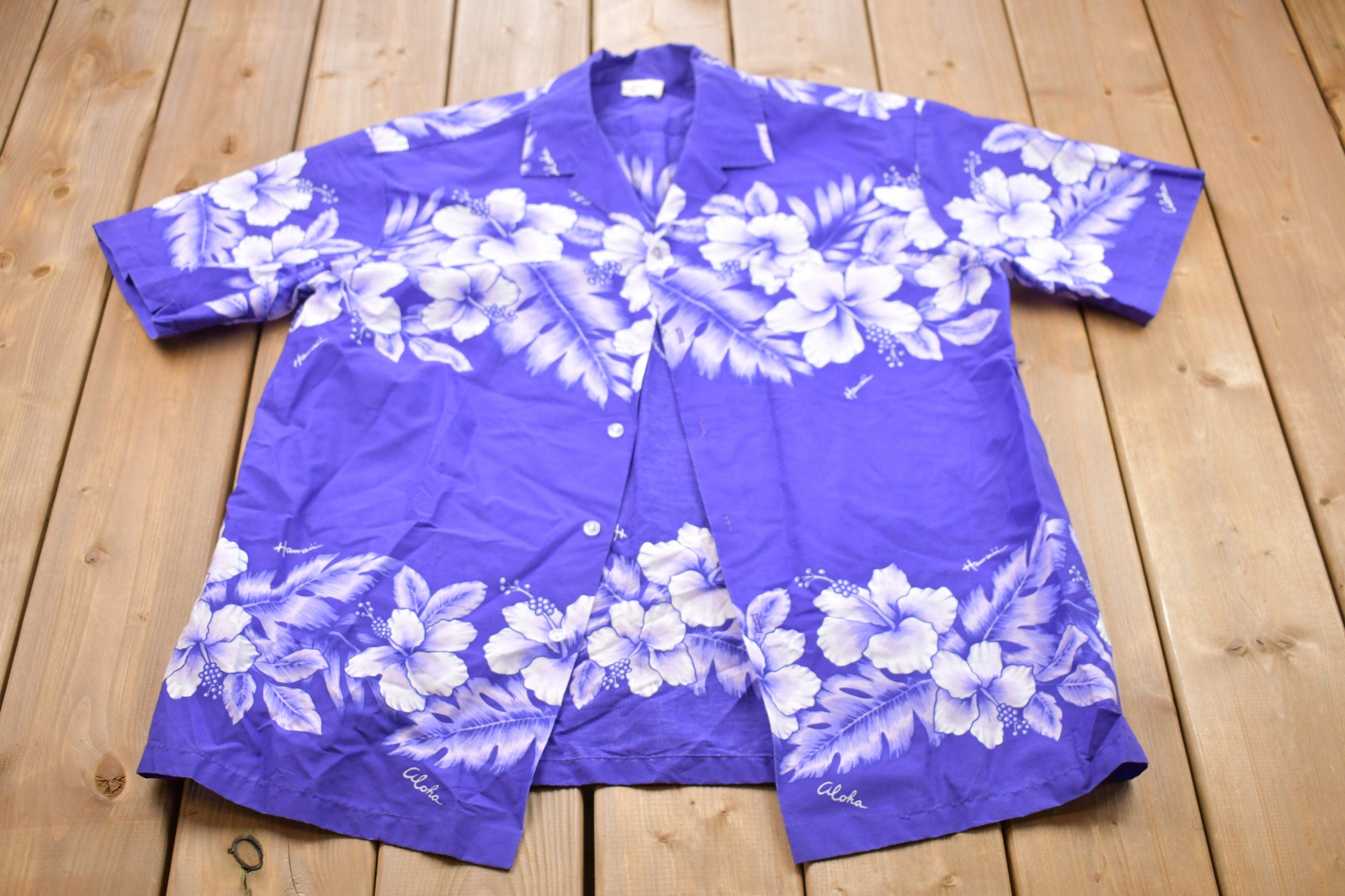Vintage 1990s Hawaiian Button Up Shirt