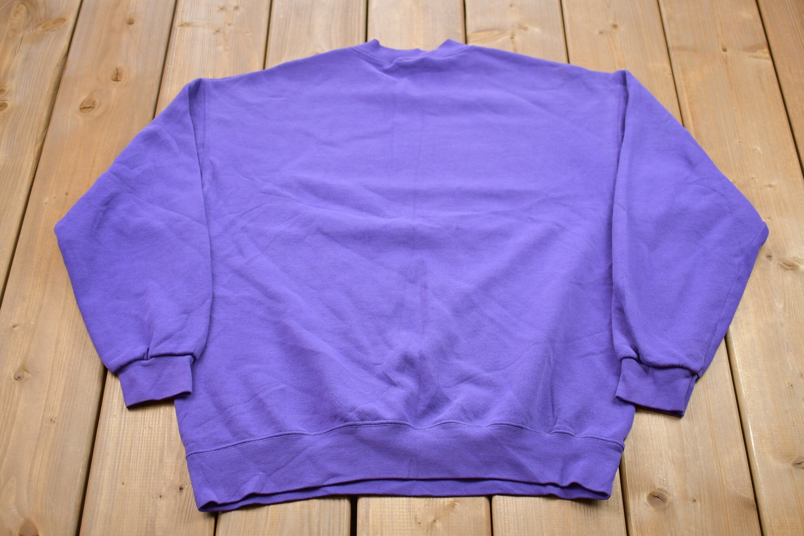 Vintage 1990s Disney Pooh & Tigger Graphic Crewneck Sweatshirt