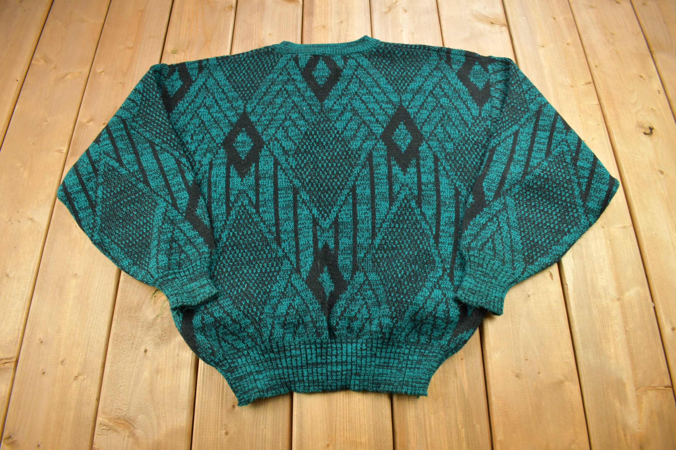 Vintage 1980s Sasson Diamond Pattern Knitted Crewneck Sweater