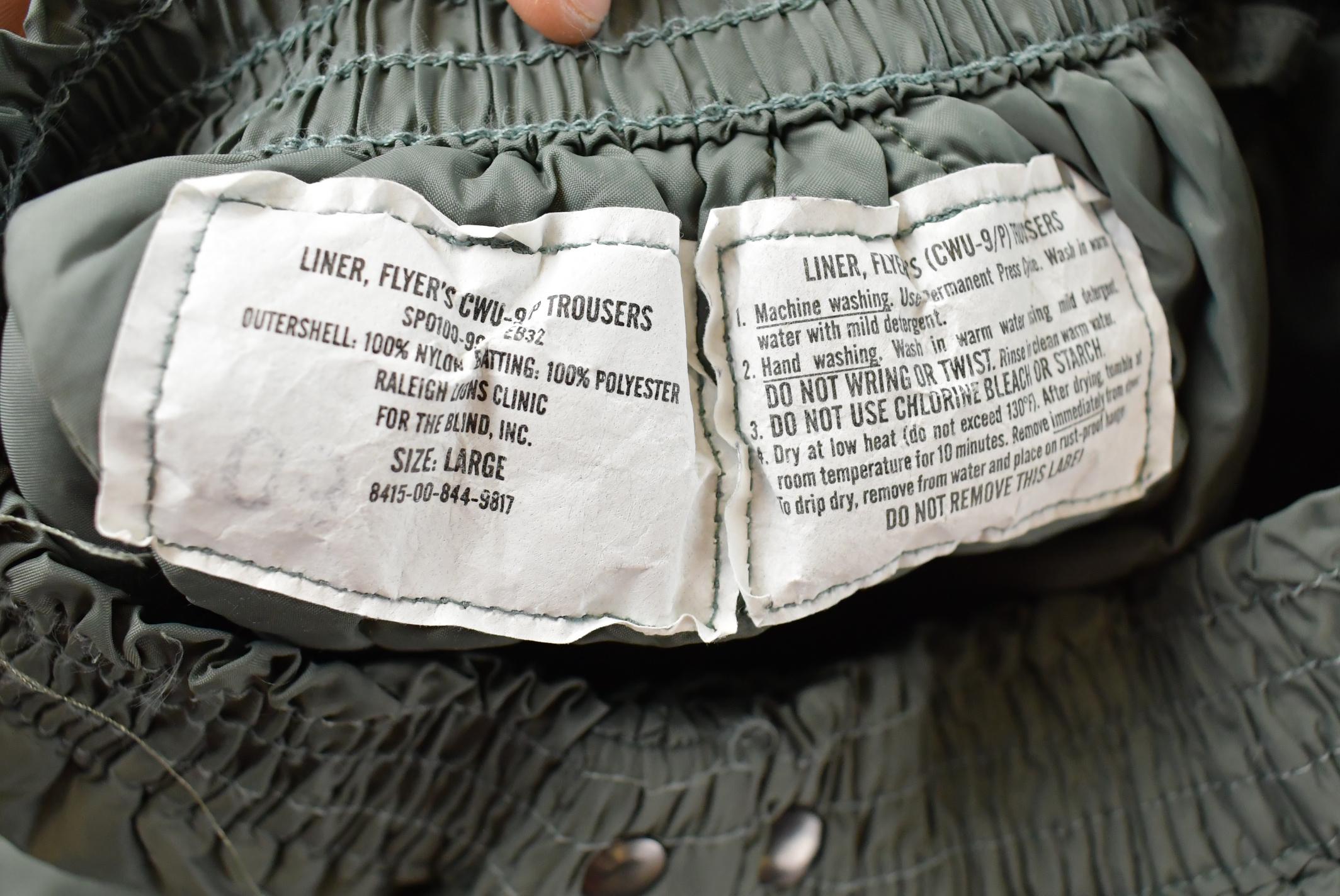 Vintage 1990s Military Quilted Green Liner Flyers Pants Men's 22 x 27.5 / 90s Army Pants / American Vintage / Made in USA