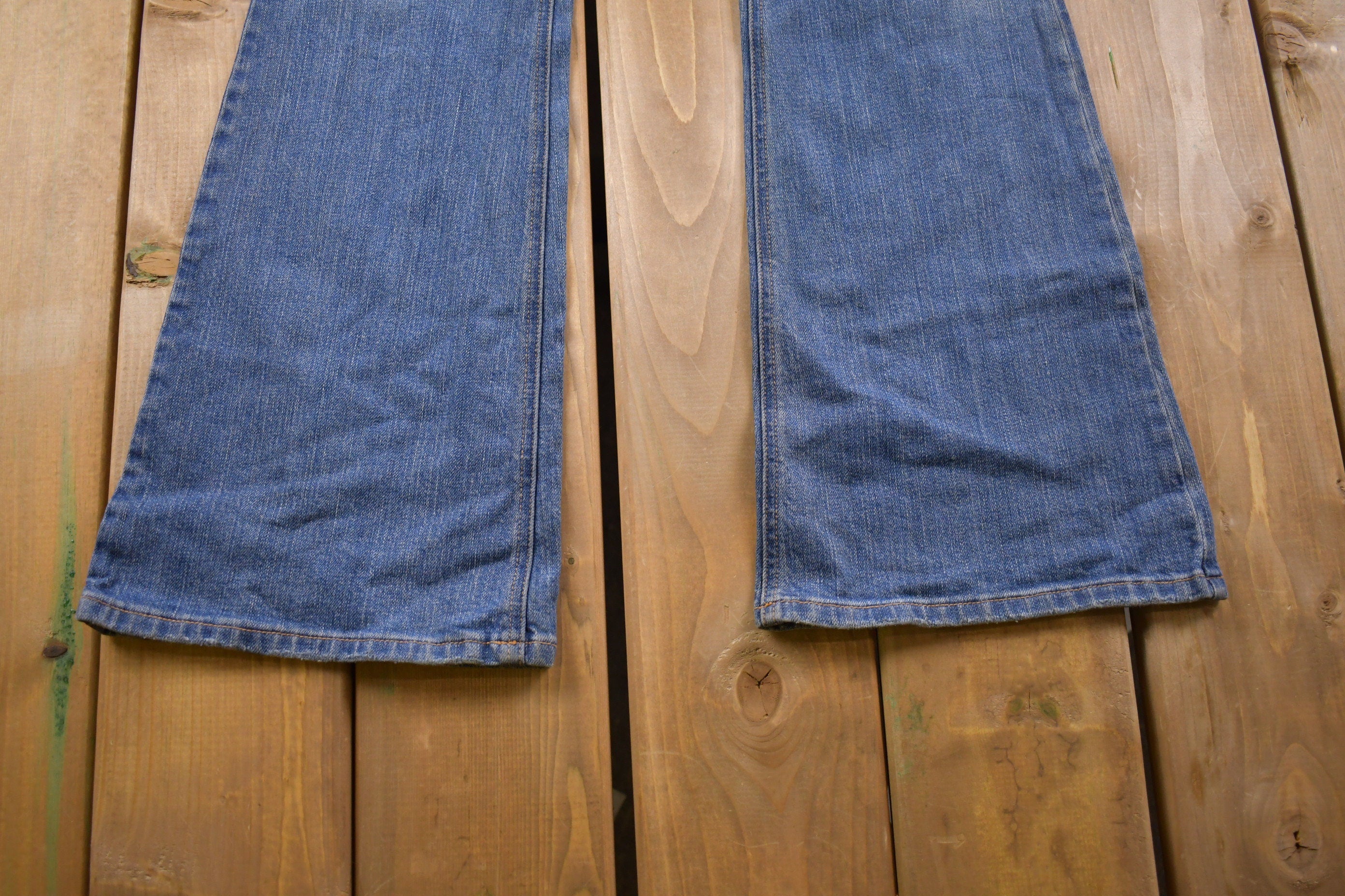 Vintage 1990's Mudd Light Wash Denim Bell Bottoms 30 x 31
