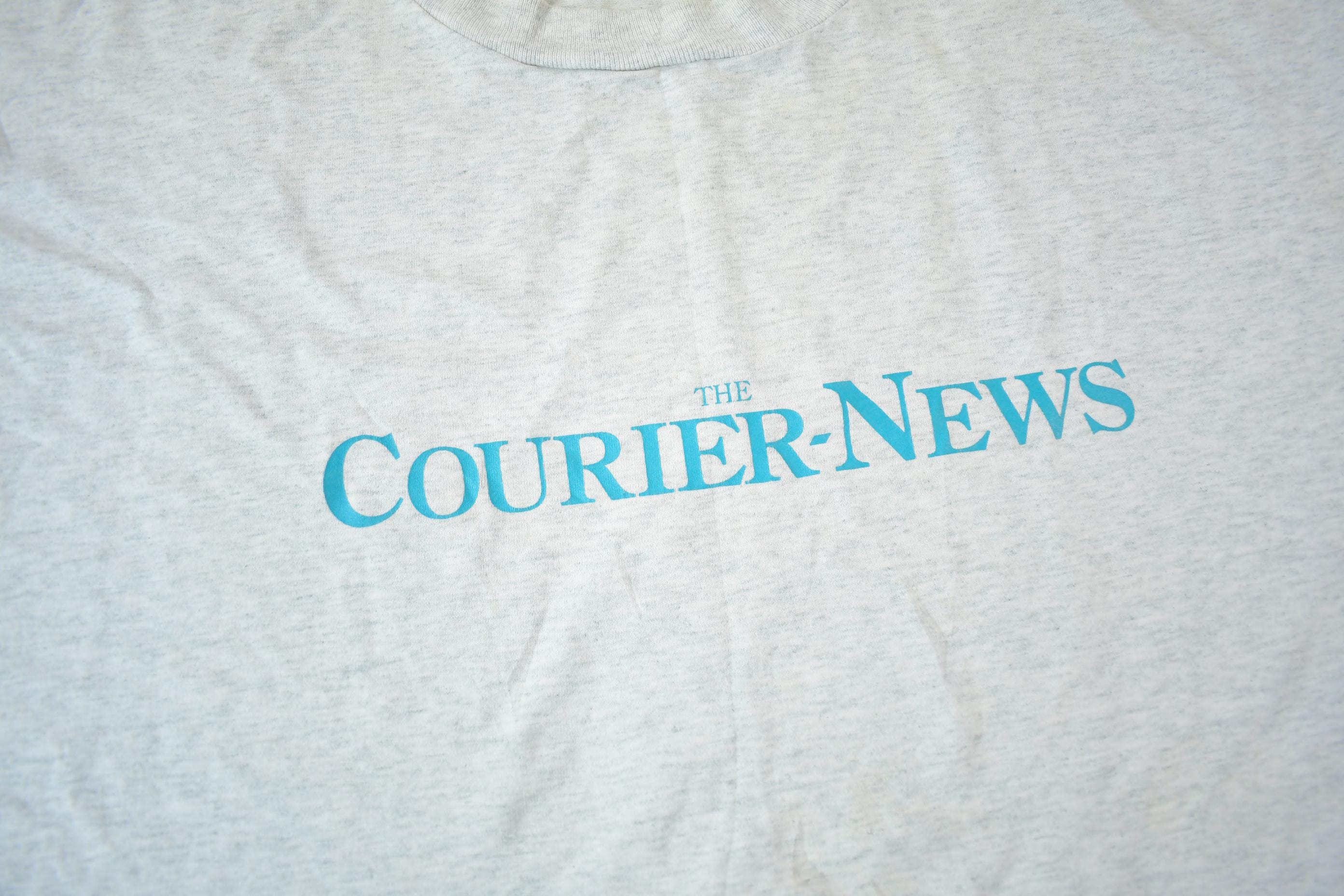 Vintage 1990s The Courier News Single Stitch Graphic T-Shirt Made In USA