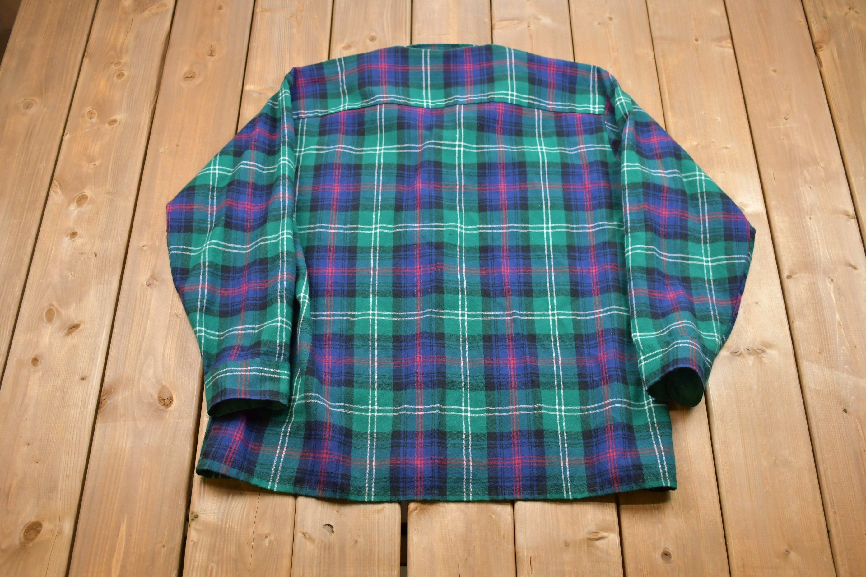 Vintage 1990s Van Heusen Plaid Lined Button Up Shirt