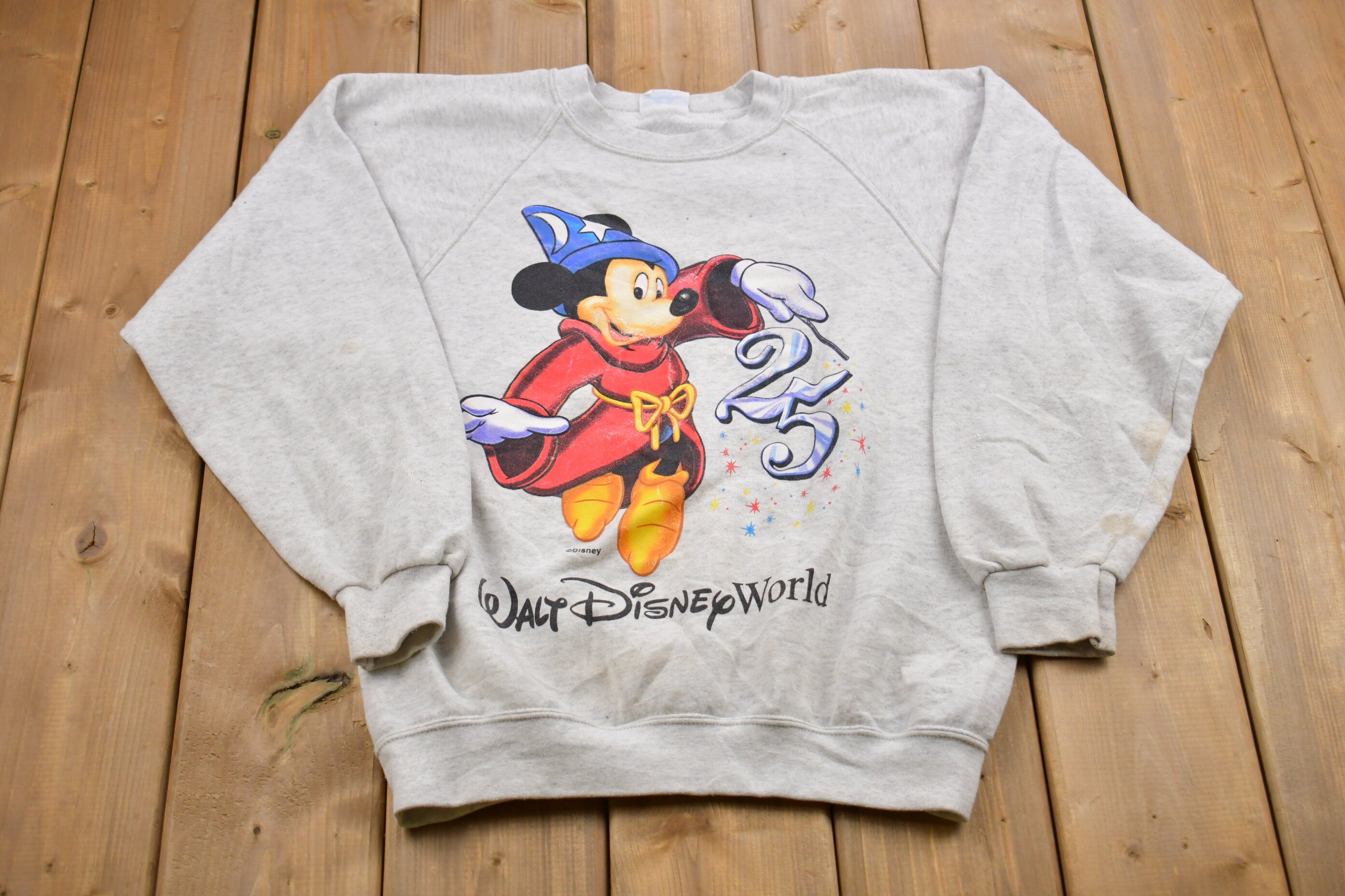 Vintage 1980s Walt Disney World Minnie Mouse Raglan Crewneck Sweatshirt