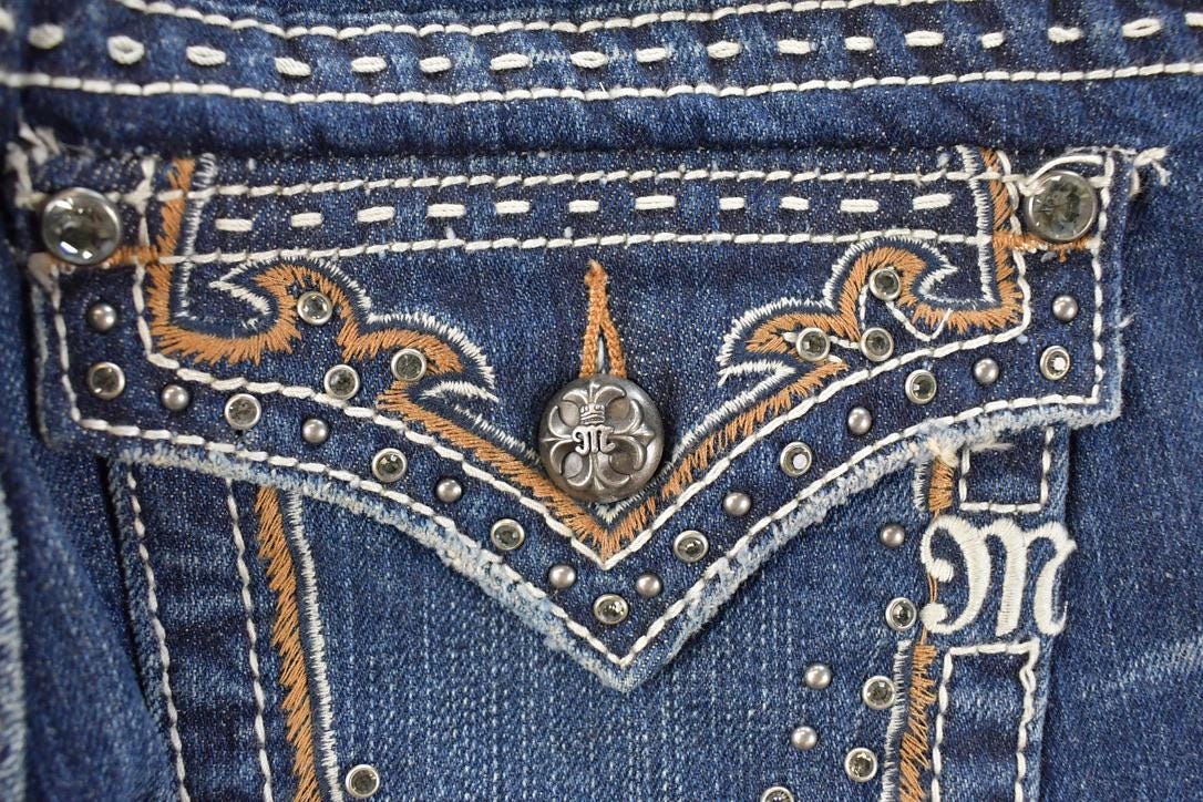 Vintage Deadstock Y2K Miss Me Bedazzled Low Rise Jeans Women's Size 26x31