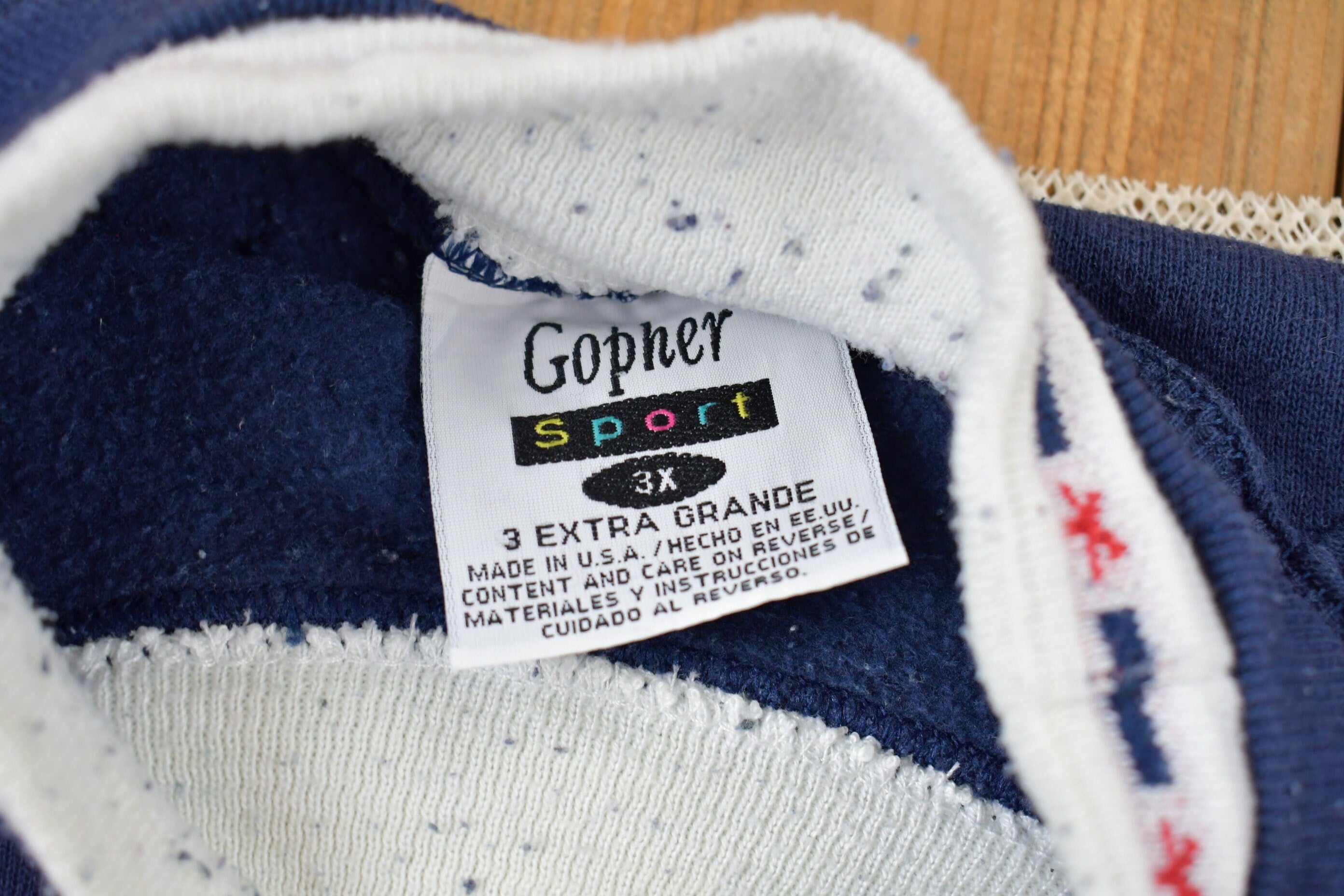 Vintage 1990s Gopher Sport Nautical Graphic Raglan Crewneck Sweatshirt