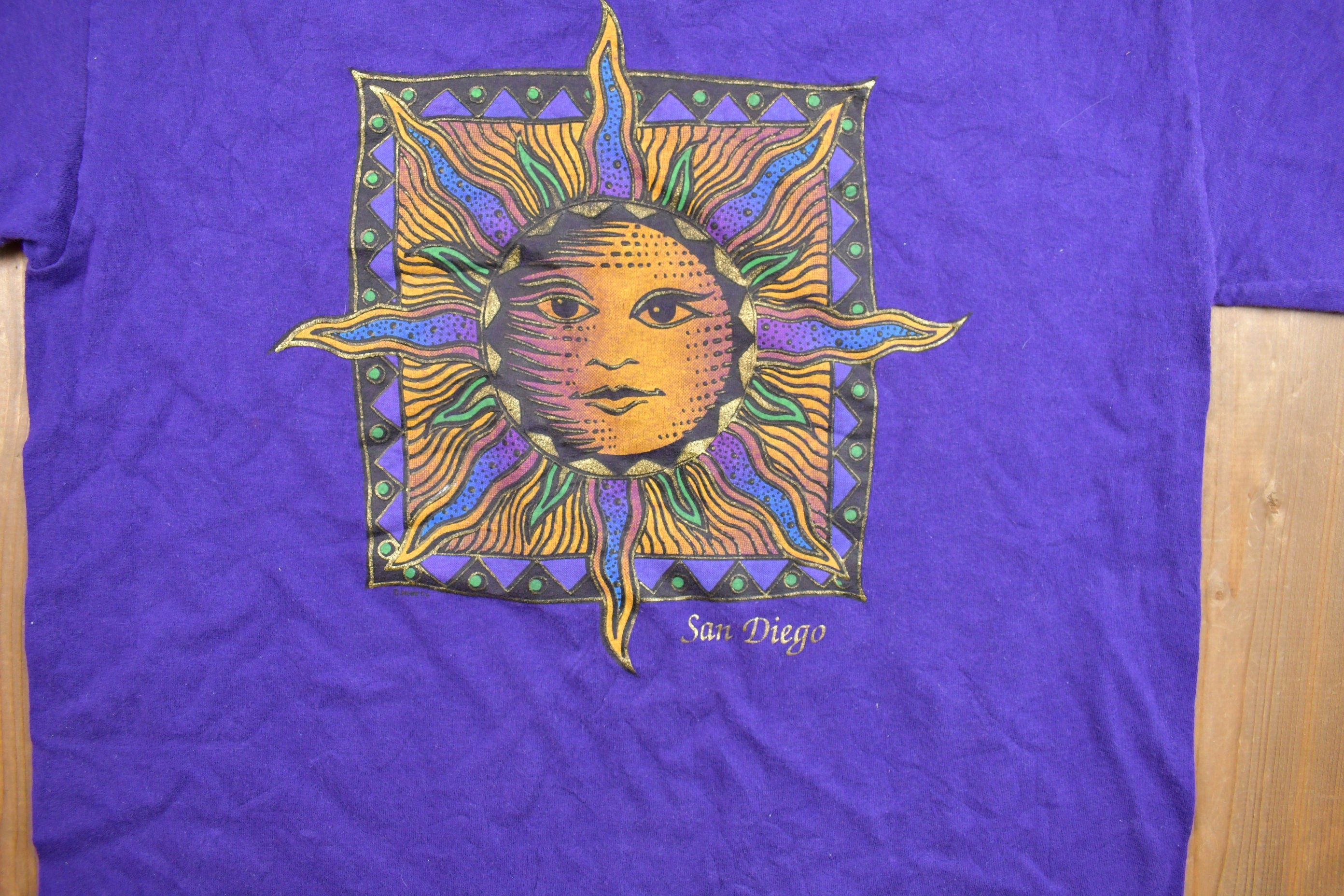 Vintage 1990s Abstract Sun Graphic T Shirt