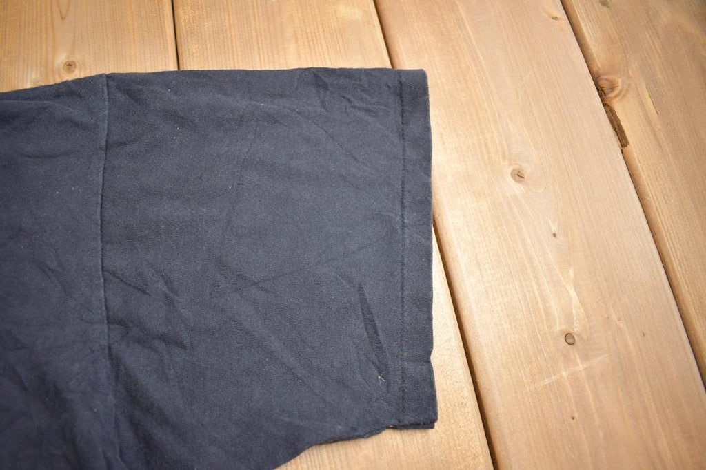Vintage 1994 Red Wold Tennesse River Gold Single Stitce T-Shirt Made In USA