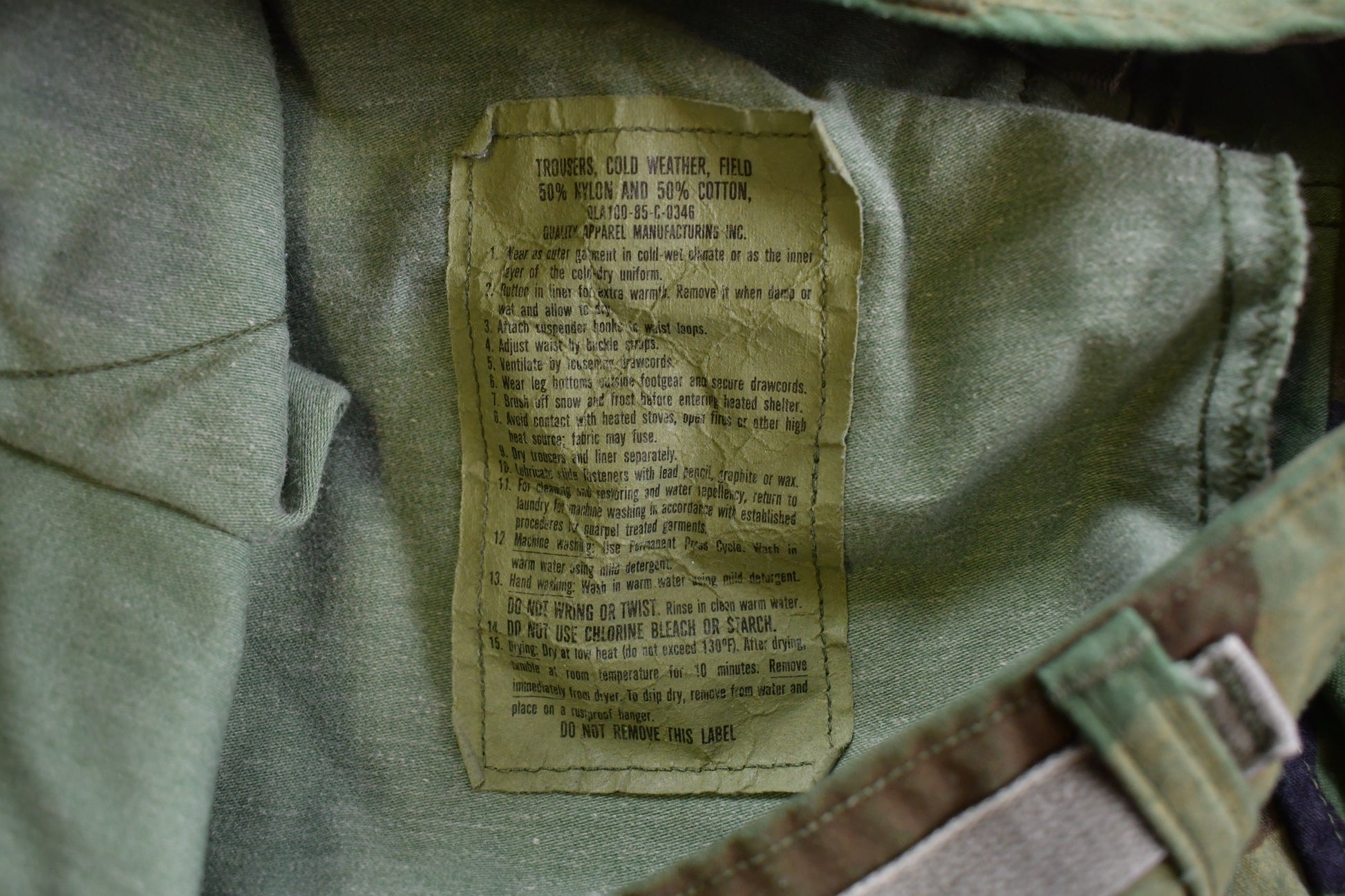 Vintage 1990s Military Woodland Camouflage Cargo Pocket Pants