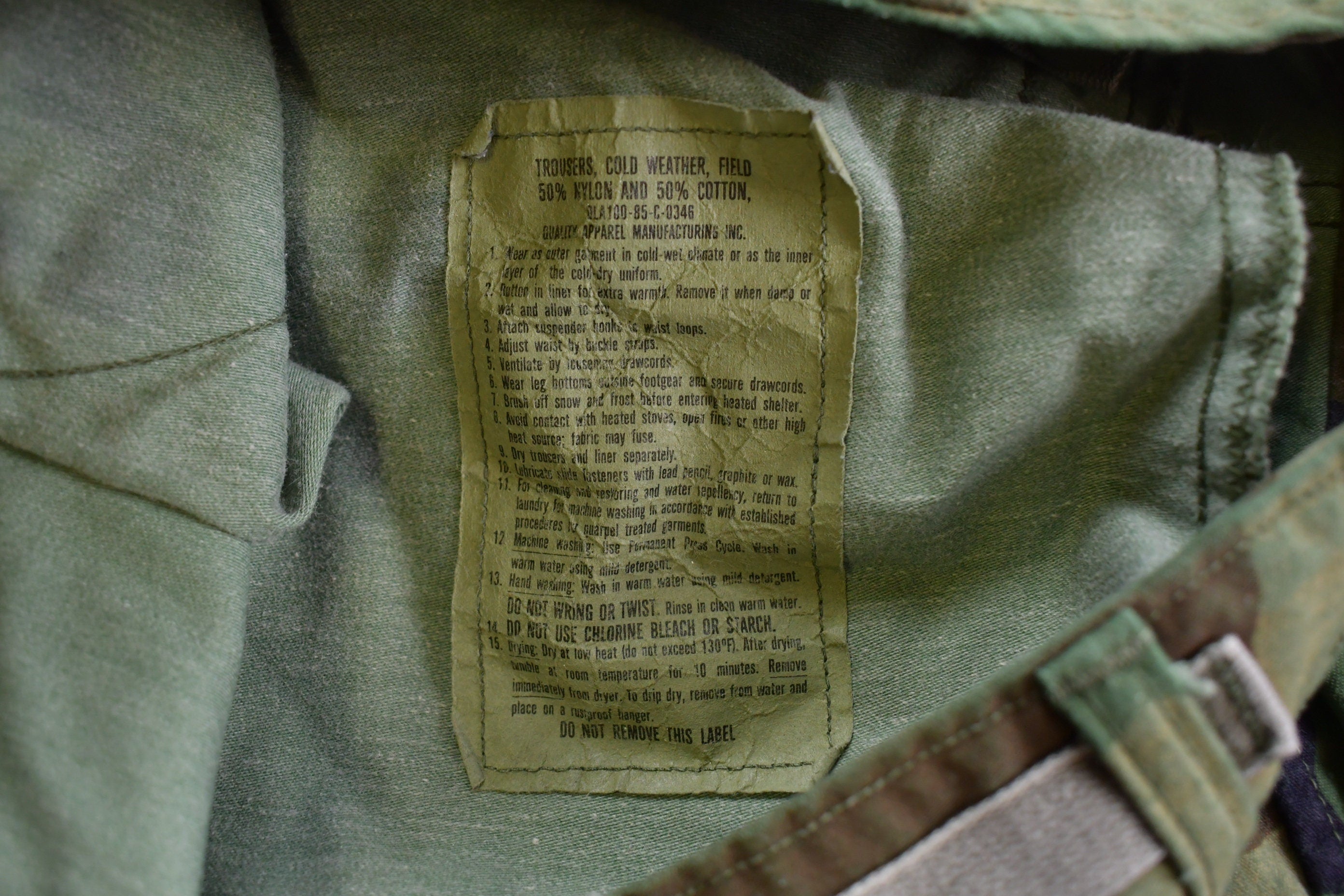 Vintage 1990s Military Woodland Camouflage Cargo Pocket Pants