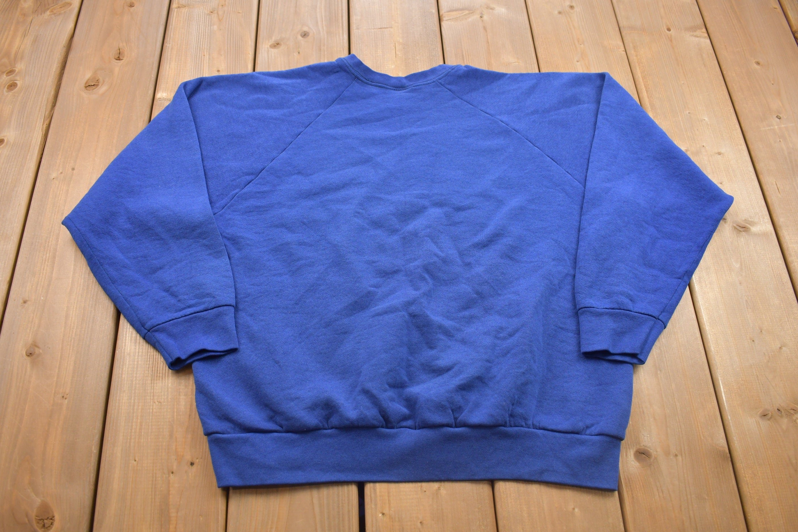 Vintage 1990s Blank Raglan Crewneck Sweatshirt /