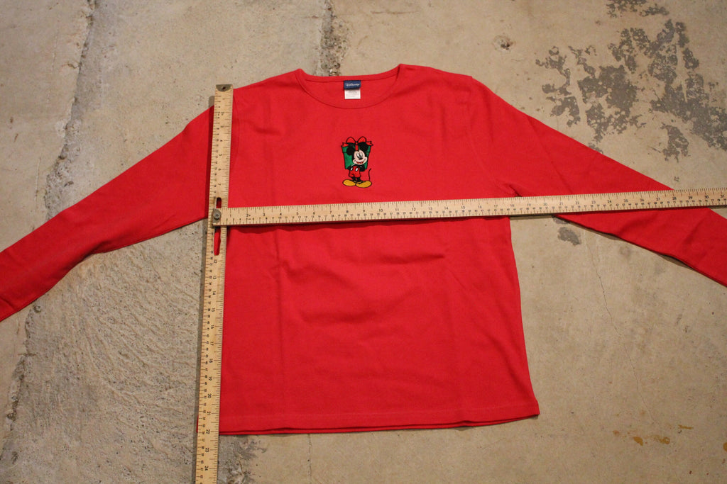 Vintage 1990s Disney Embroidered Crewneck , Long Sleeve , Cartoon Animal Print , Mickey Mouse , Holiday Graphic , Embroidery  BS6