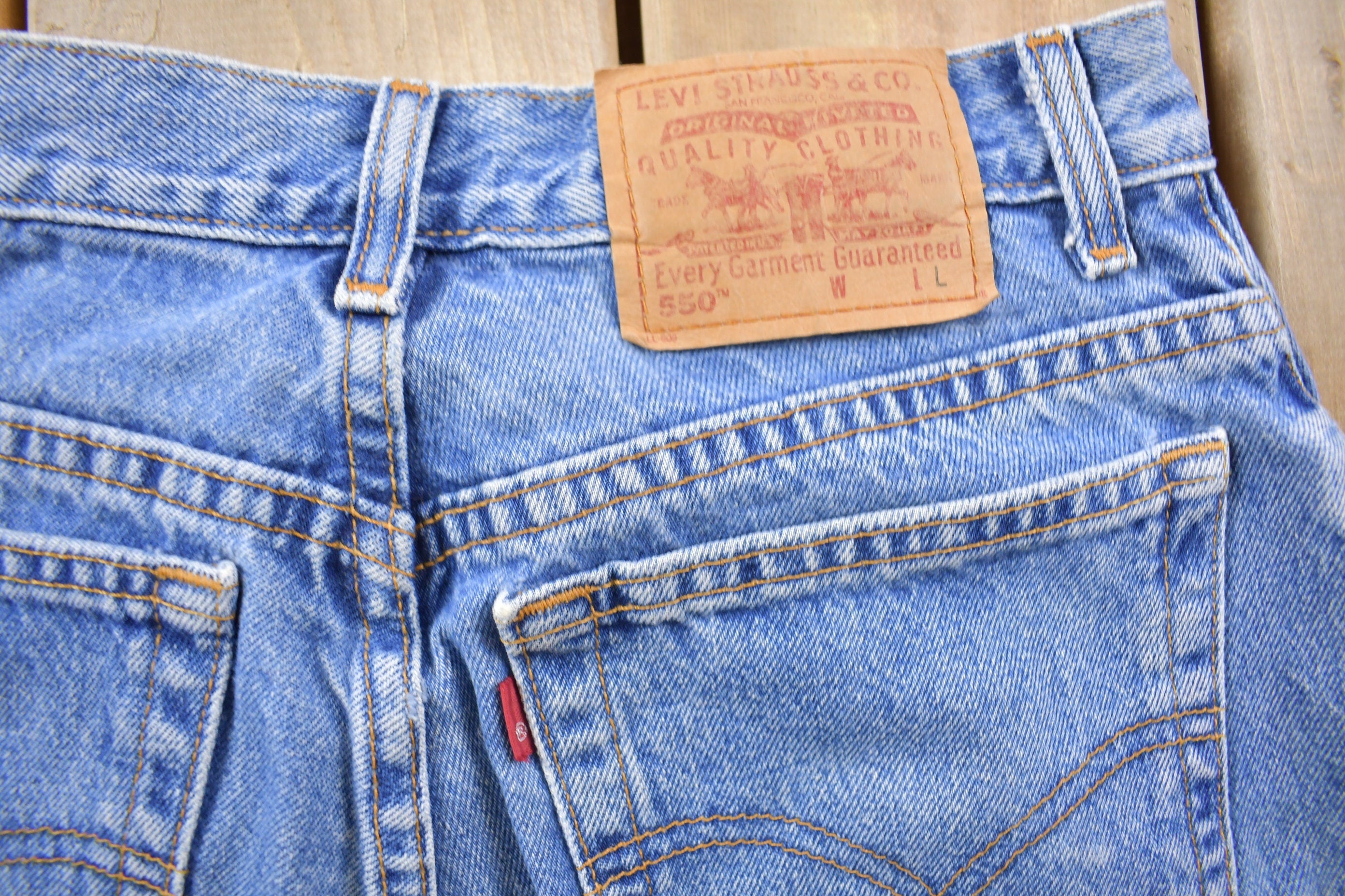 Vintage 1990s Levi's 550 Red Tab Denim Jeans Size 28 x 31 / Vintage Denim / Streetwear / Vintage Denim / Jeans / Made In USA / Vintage Levis