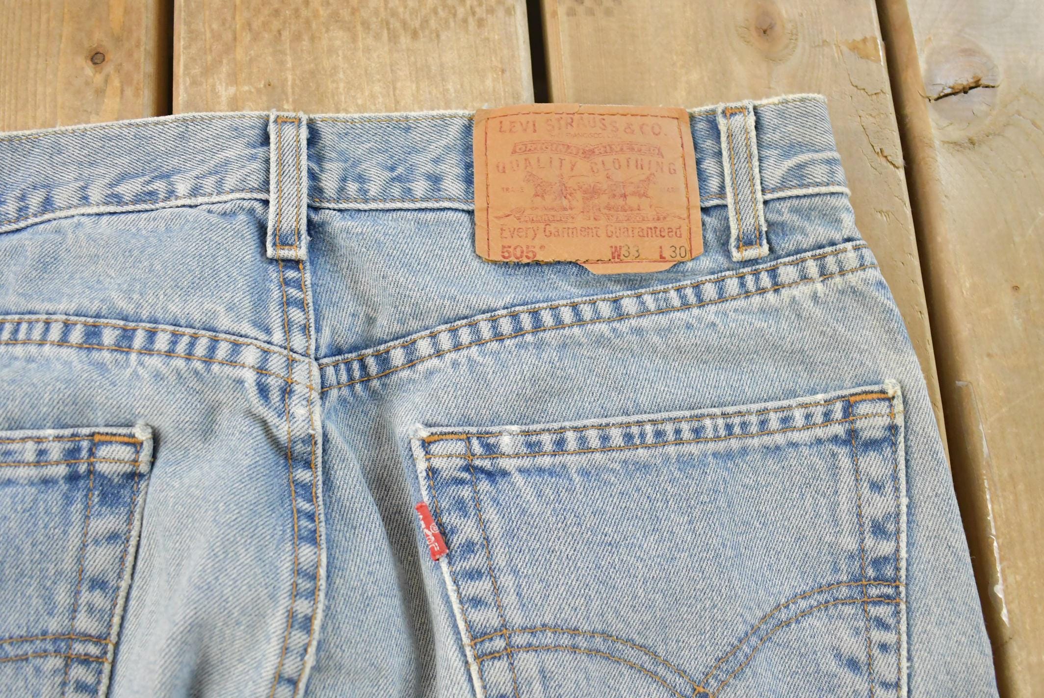Vintage 1990s Levi's 505 Regular Straight Fit Denim Jeans Men's 33 x 29 / 90s Levi's / Distressed Sun Faded Jeans