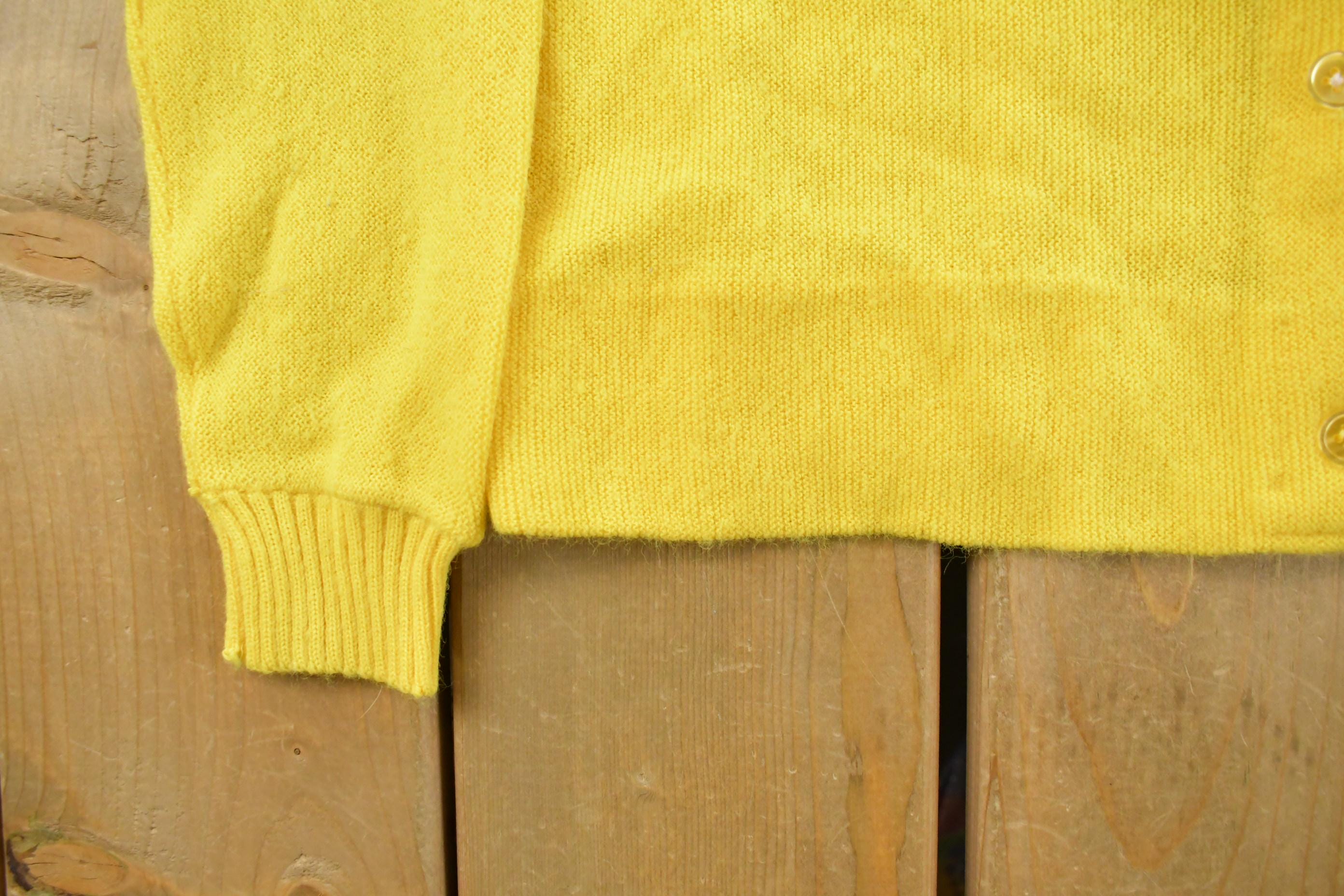 Vintage 1960s Haymaker Lacoste Knit Cardigan Sweater Women's S