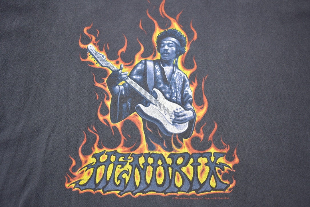Vintage 2004 Jimi Hendrix Flames Graphic Band T-shirt /